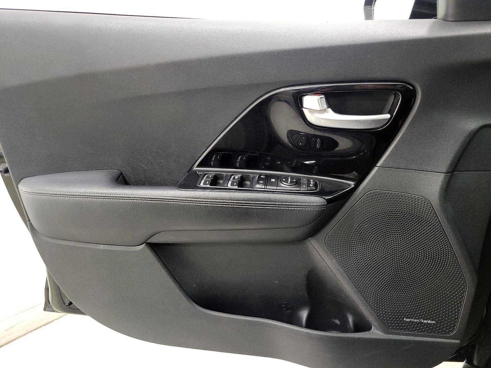 Thumbnail: 2022 Kia Niro - 12