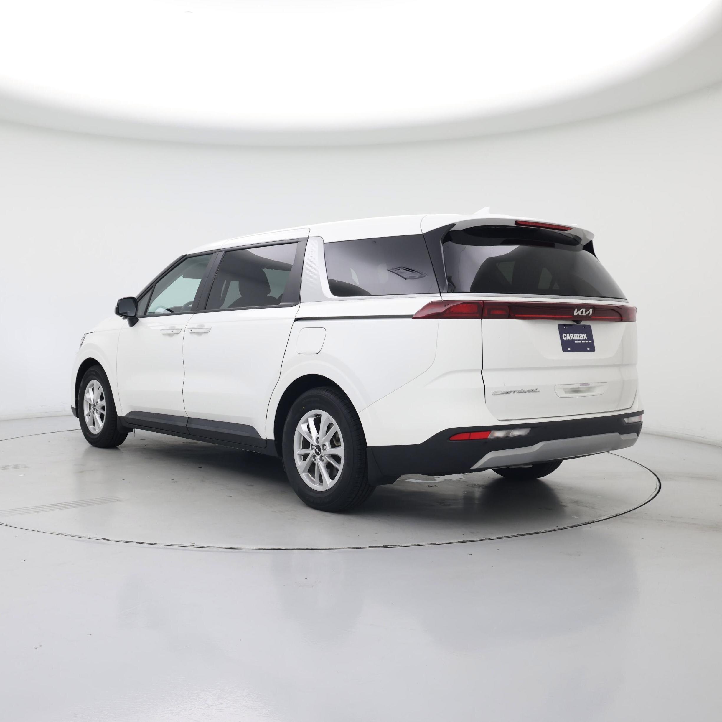 Thumbnail: 2022 Kia Carnival - 2