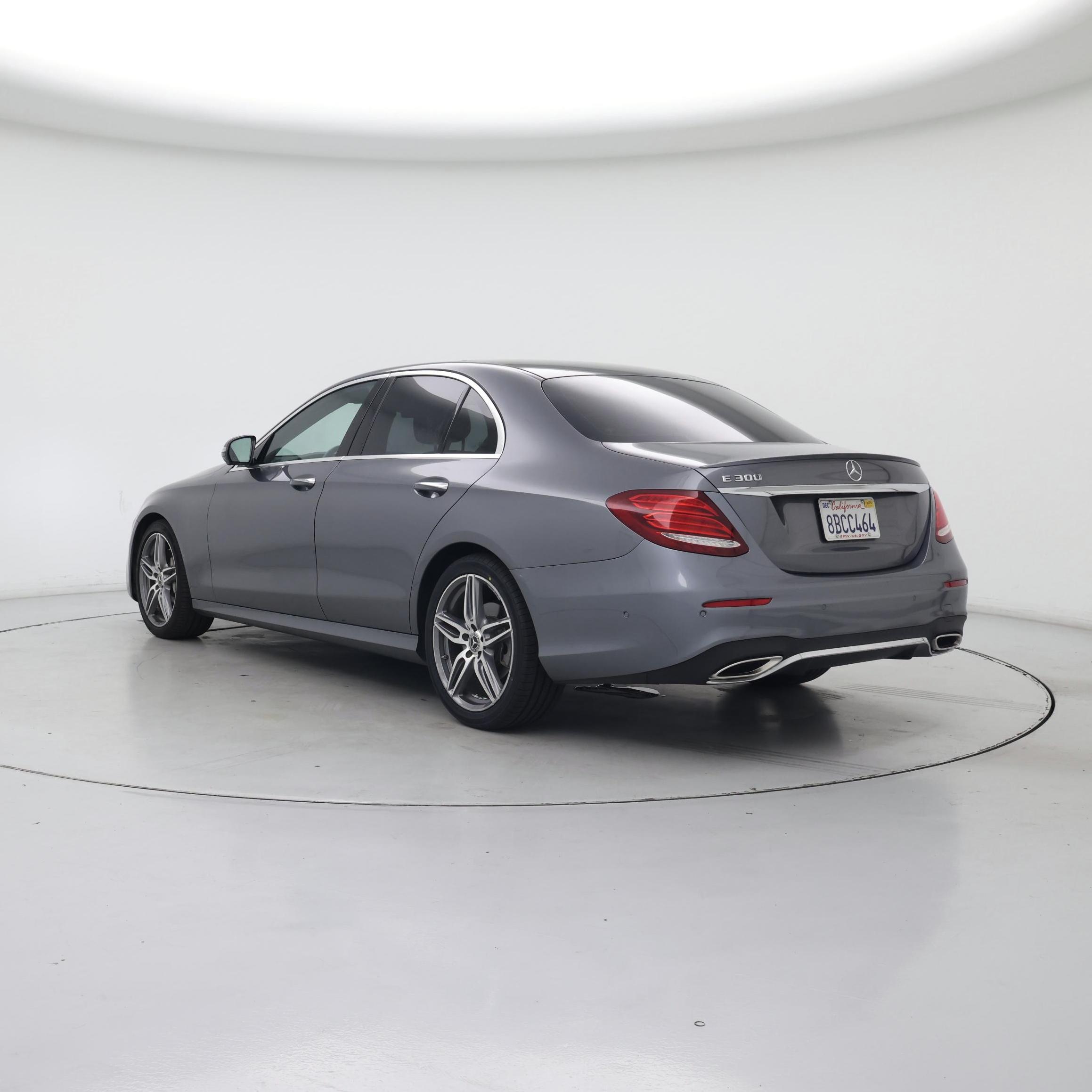Thumbnail: 2018 Mercedes-Benz E-Class - 2