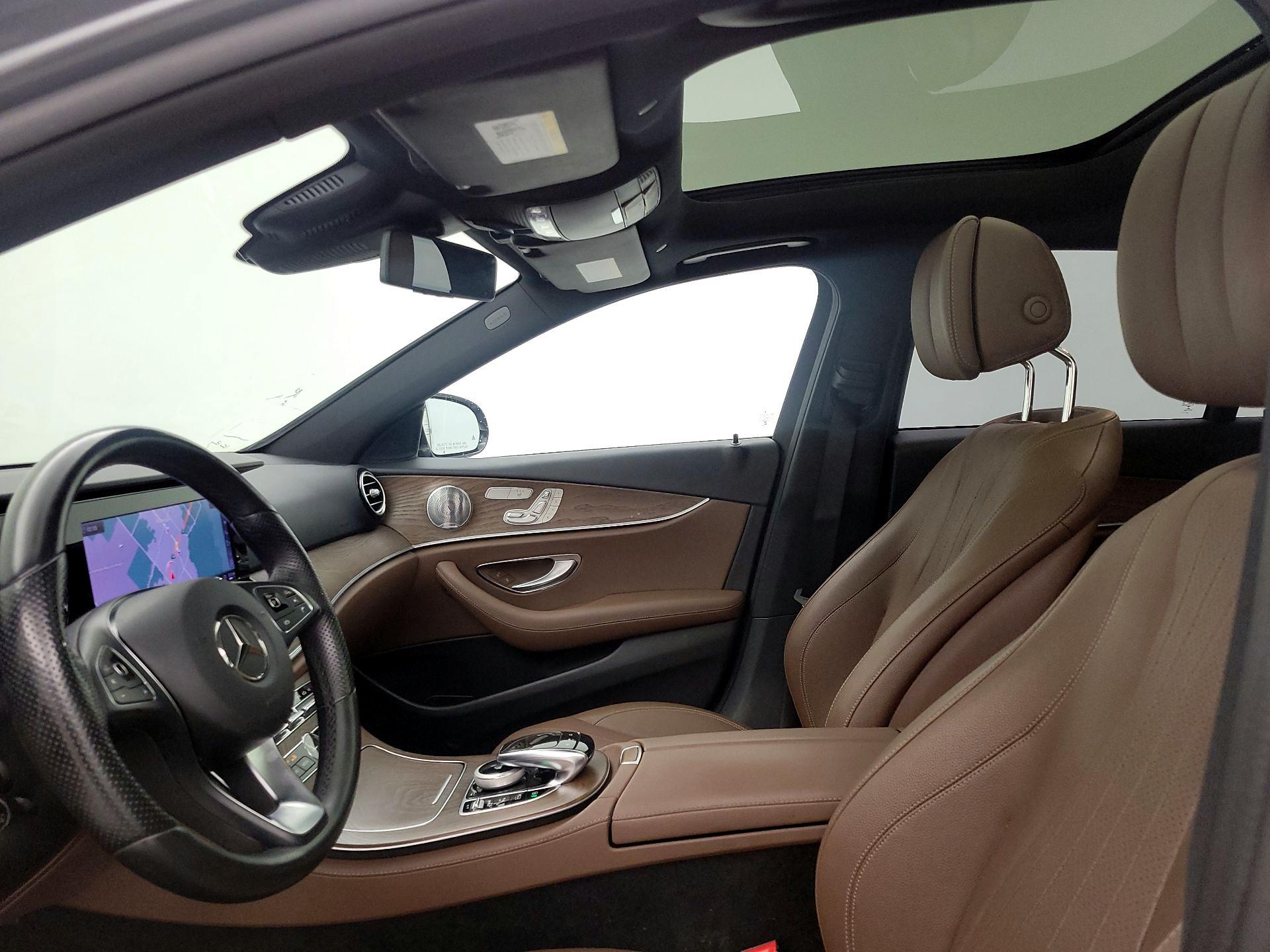 Thumbnail: 2018 Mercedes-Benz E-Class - 20