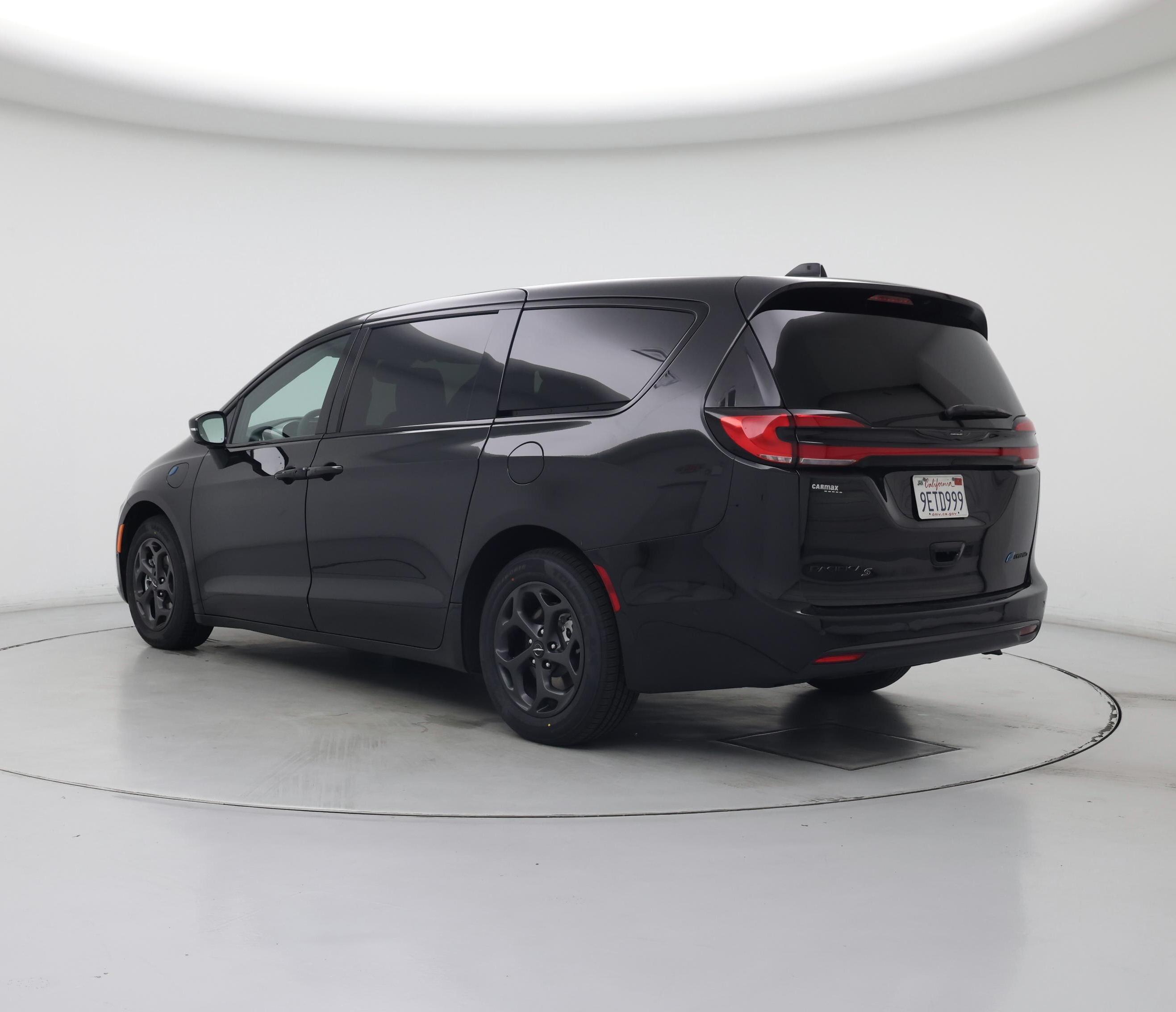 Thumbnail: 2022 Chrysler Pacifica - 2
