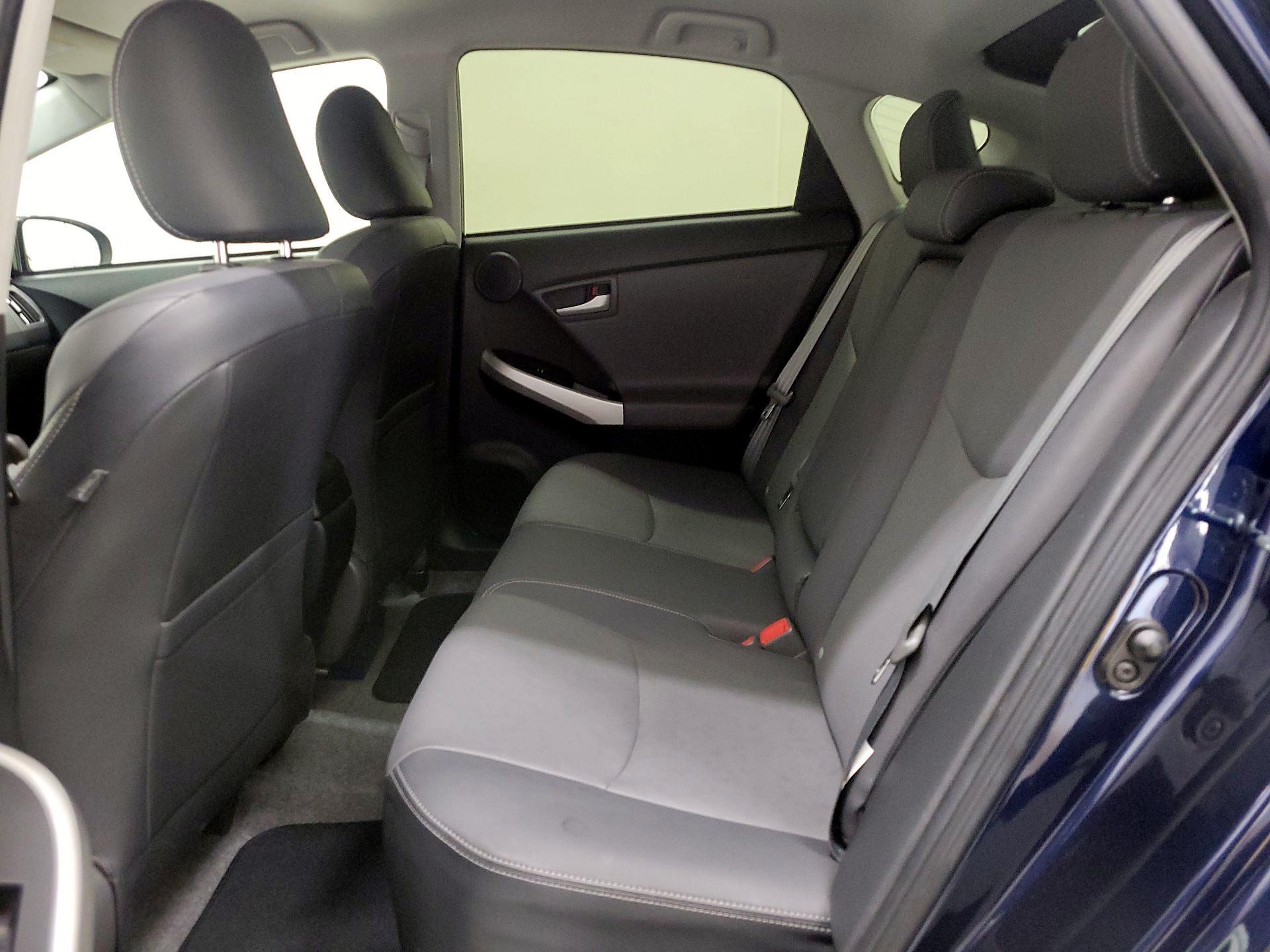 Thumbnail: 2015 Toyota Prius - 19