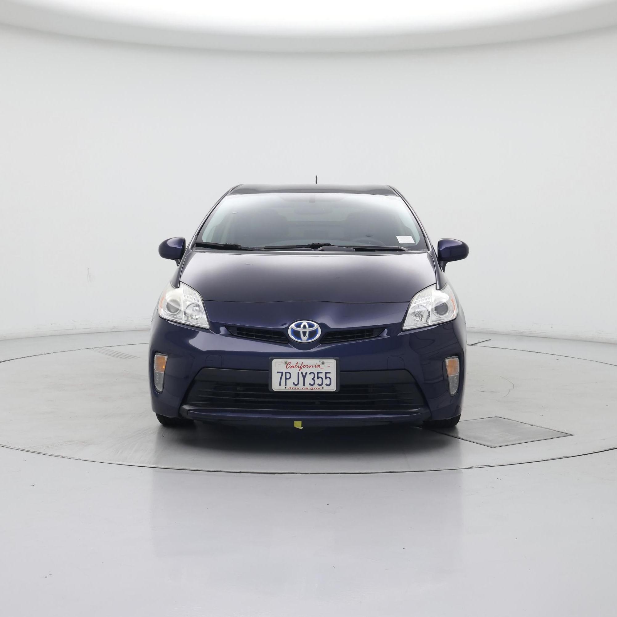 Thumbnail: 2015 Toyota Prius - 5