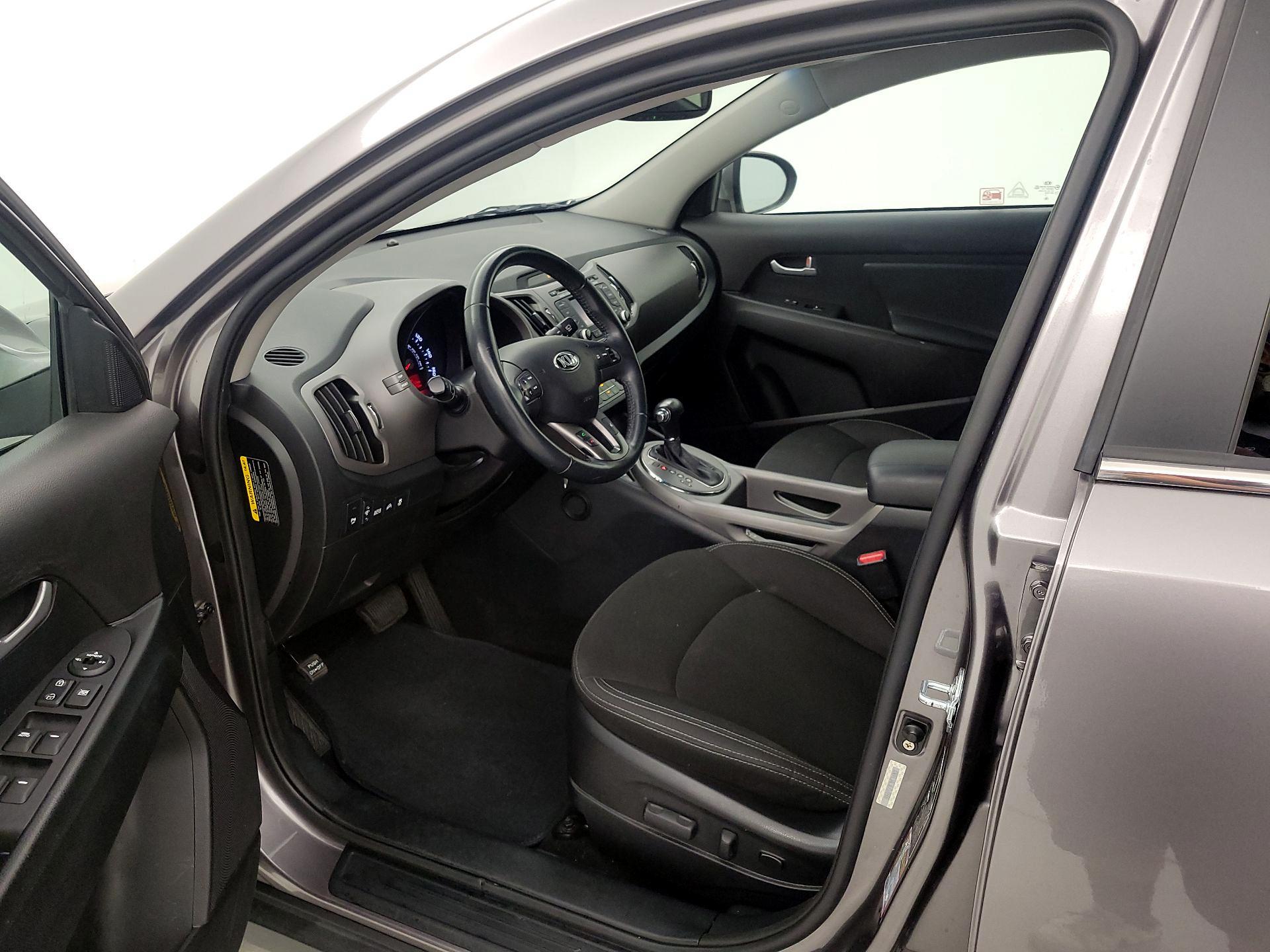 Thumbnail: 2014 Kia Sportage - 9
