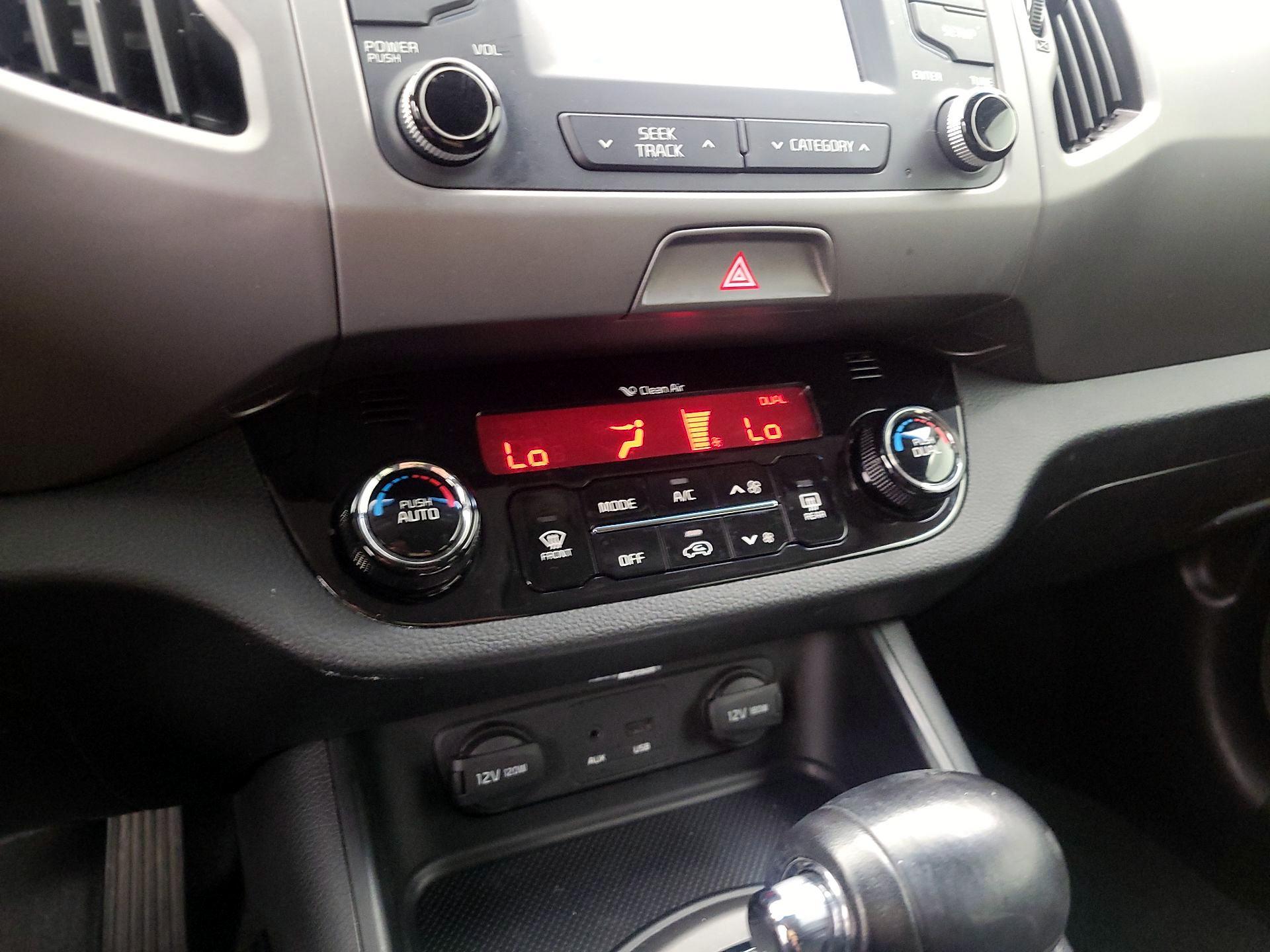 Thumbnail: 2014 Kia Sportage - 14