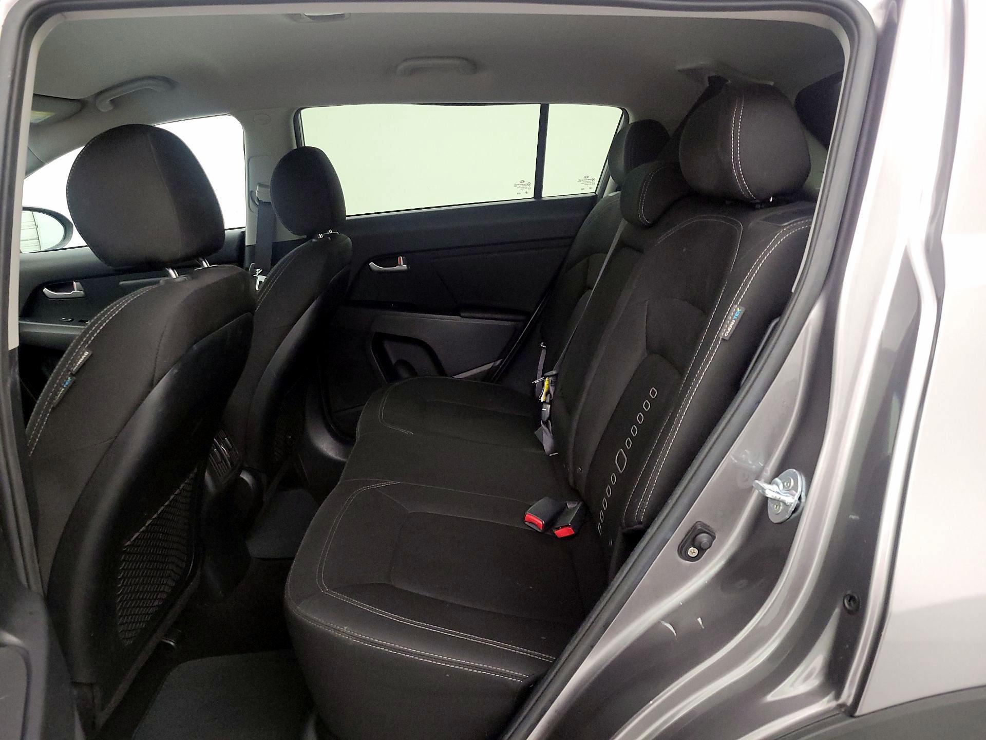 Thumbnail: 2014 Kia Sportage - 17