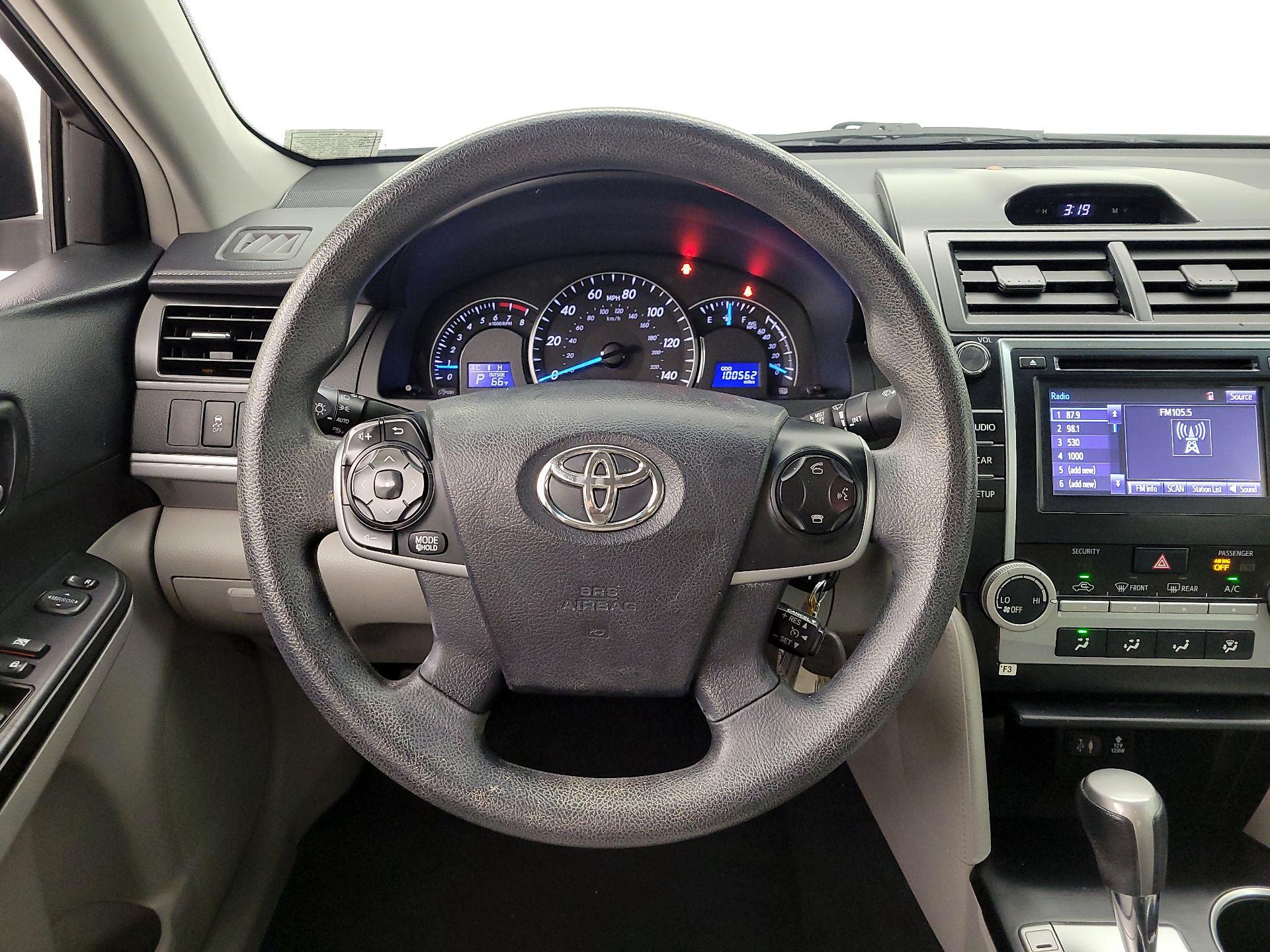 Thumbnail: 2014 Toyota Camry - 10