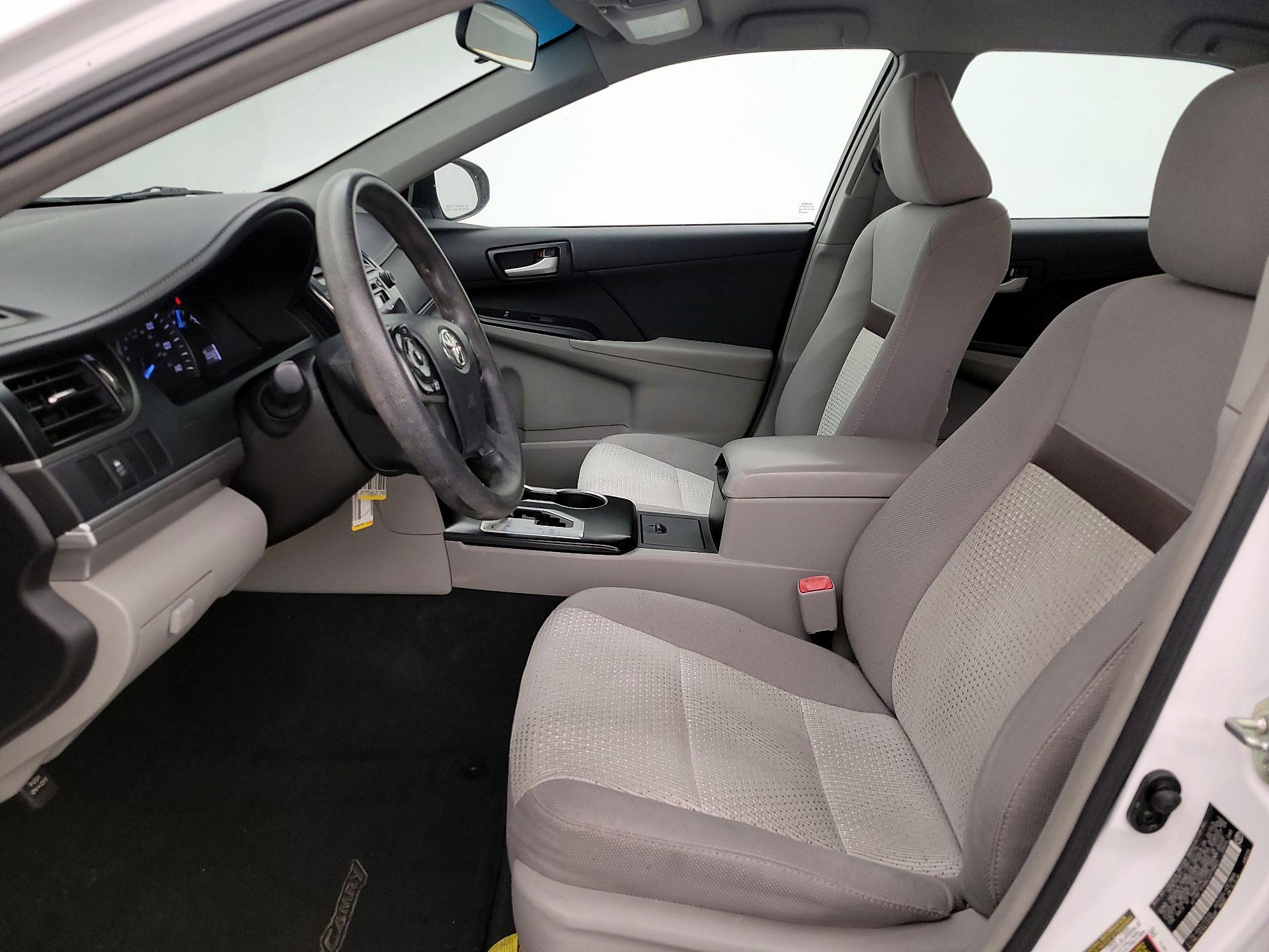 Thumbnail: 2014 Toyota Camry - 11
