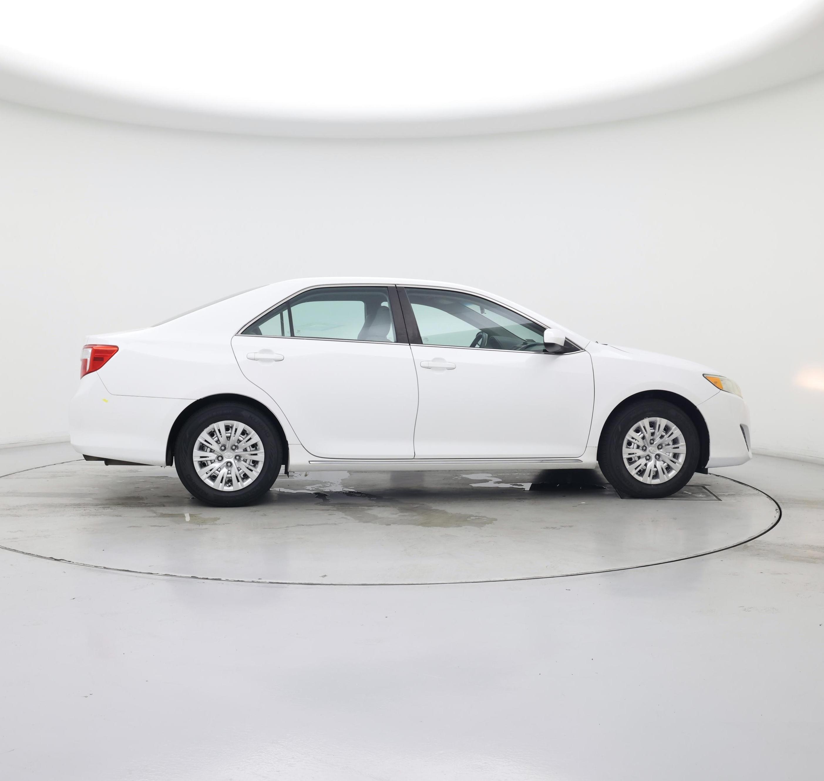 Thumbnail: 2014 Toyota Camry - 7