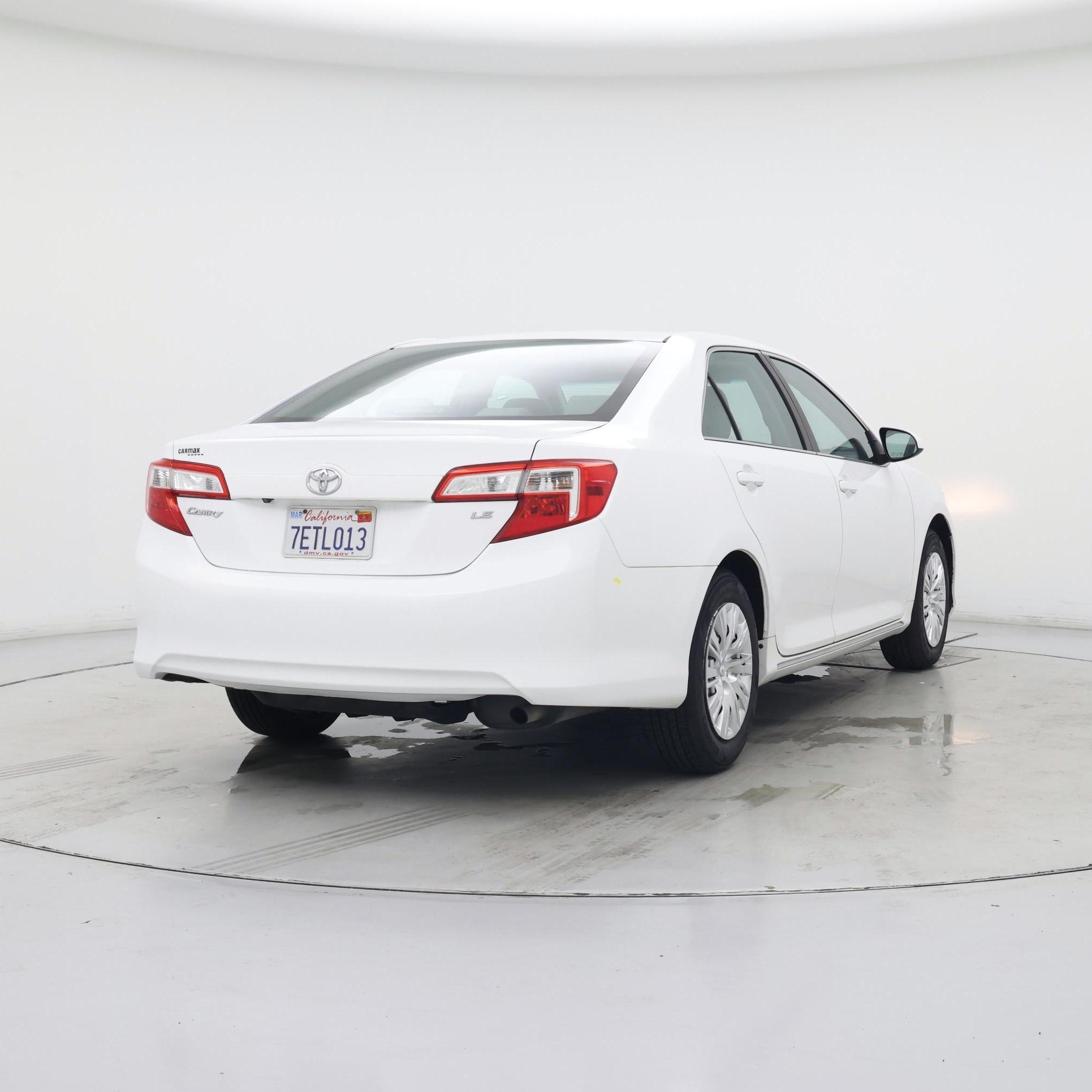 Thumbnail: 2014 Toyota Camry - 8