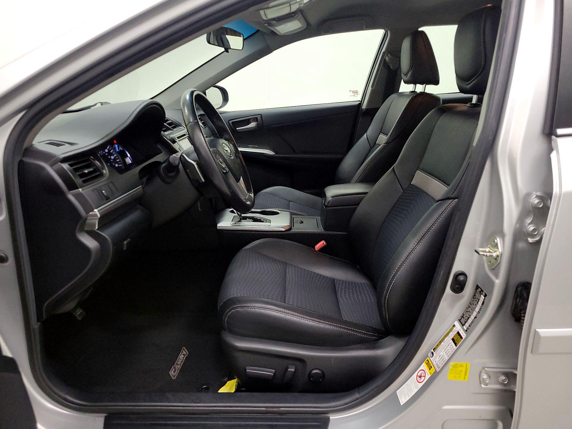 Thumbnail: 2014 Toyota Camry - 11