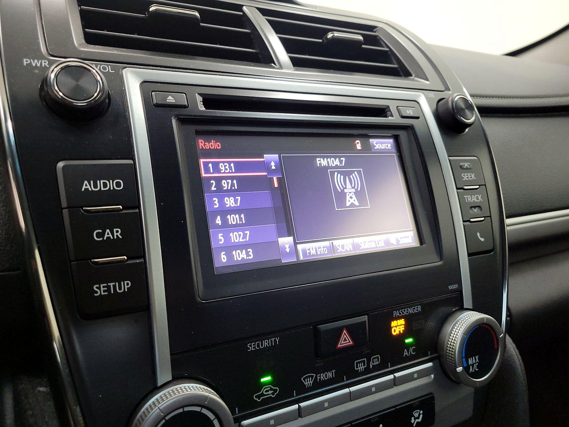 Thumbnail: 2014 Toyota Camry - 14