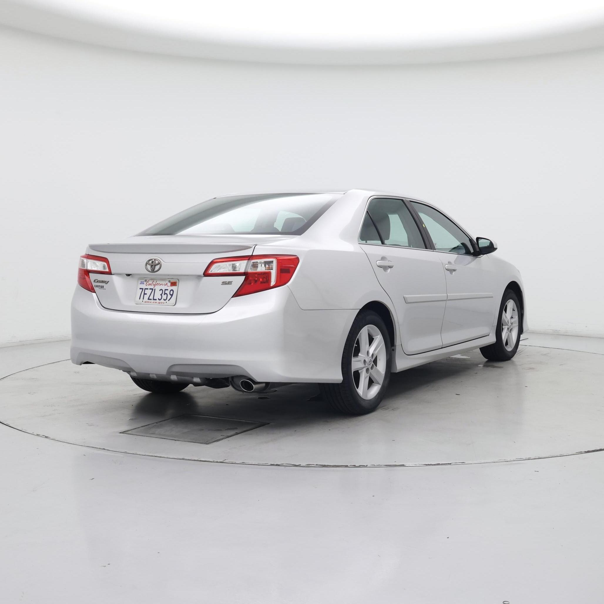 Thumbnail: 2014 Toyota Camry - 8