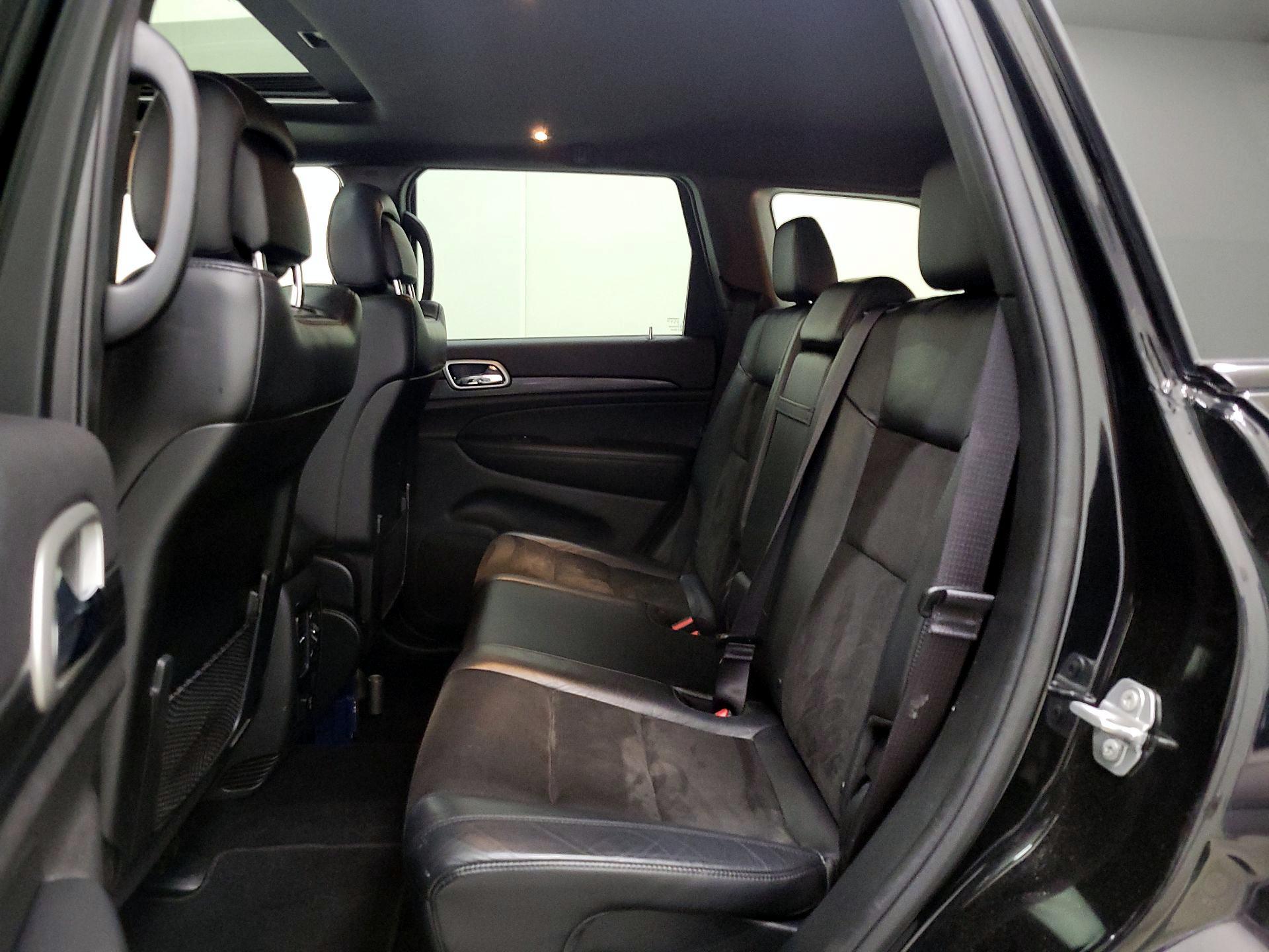 Thumbnail: 2019 Jeep Grand Cherokee - 20