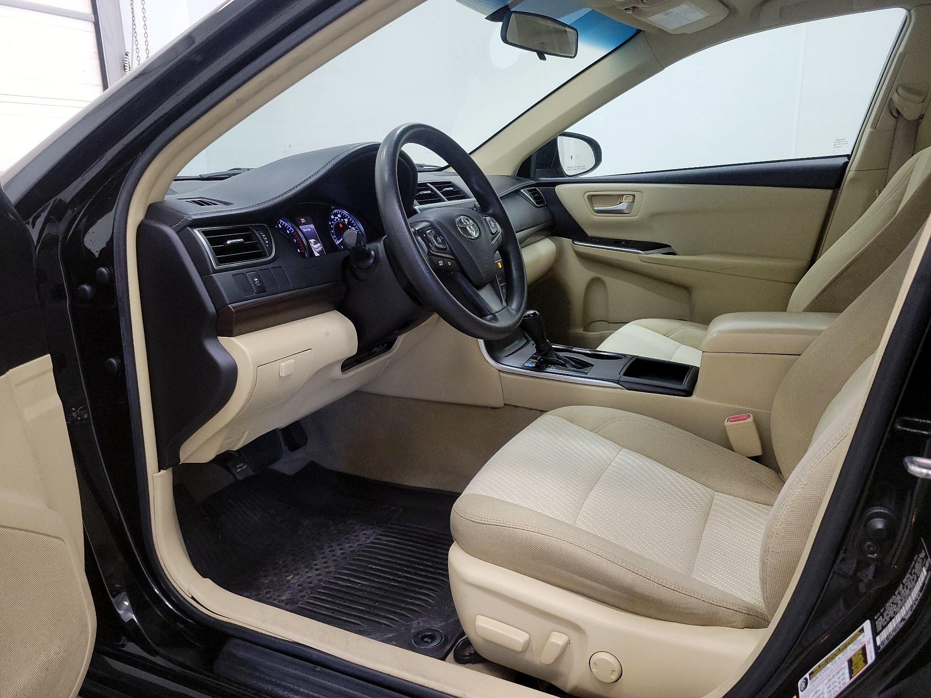 Thumbnail: 2017 Toyota Camry - 11