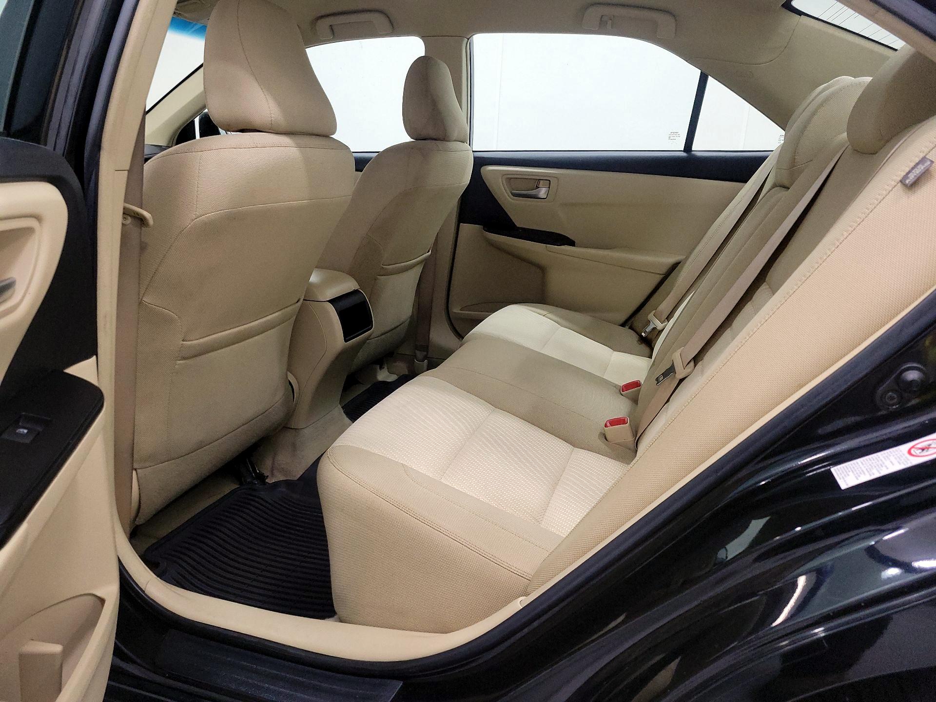Thumbnail: 2017 Toyota Camry - 18