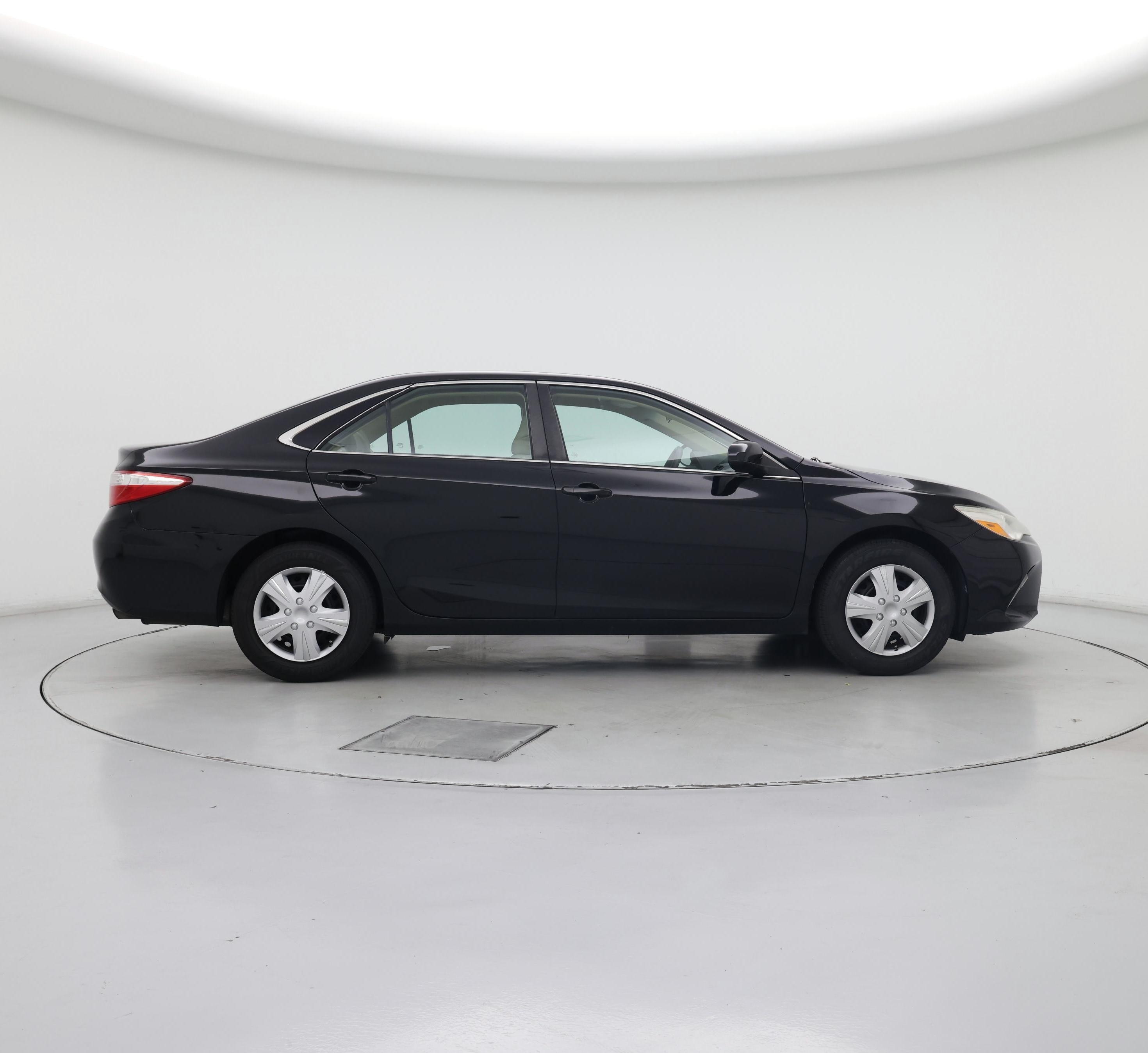 Thumbnail: 2017 Toyota Camry - 7
