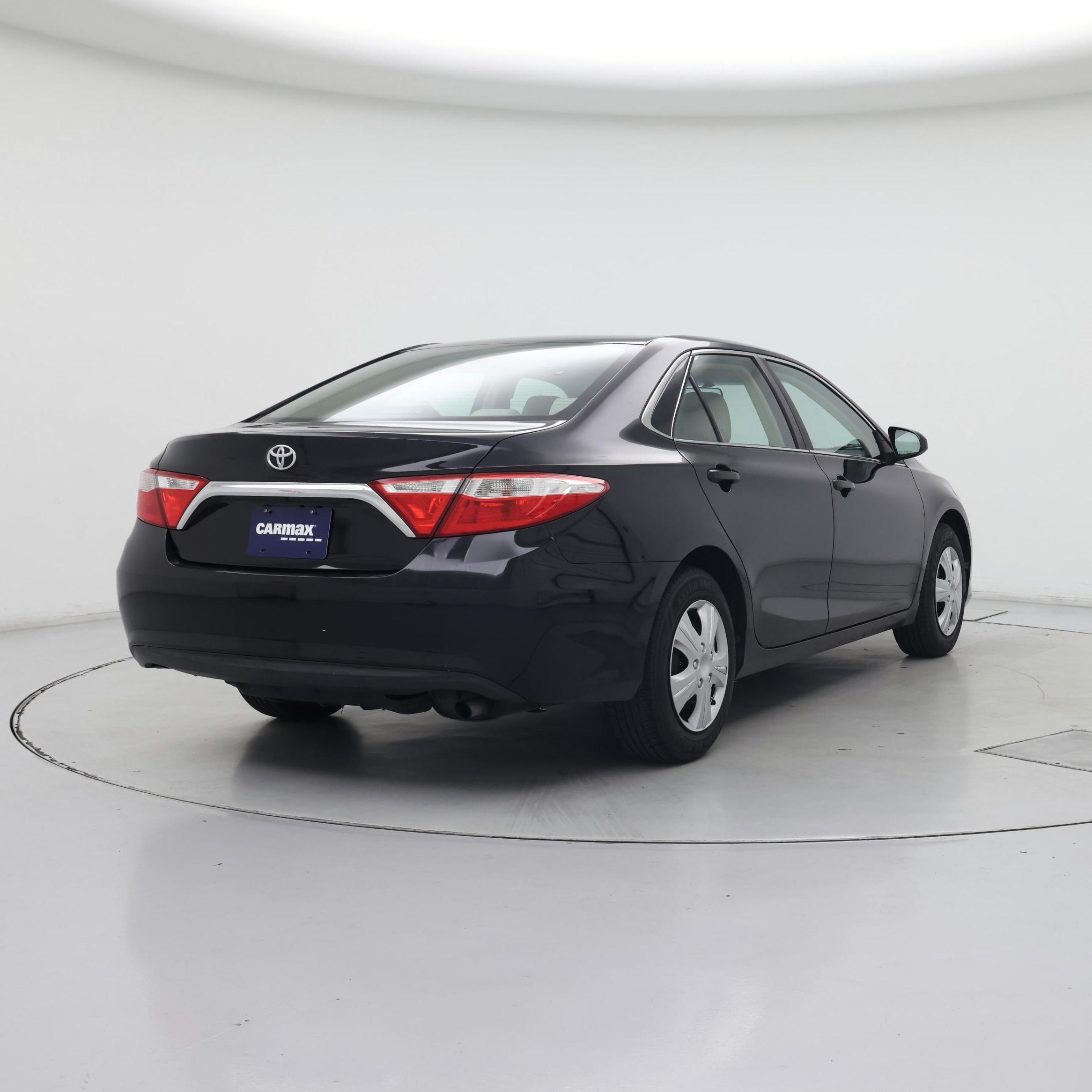 Thumbnail: 2017 Toyota Camry - 8