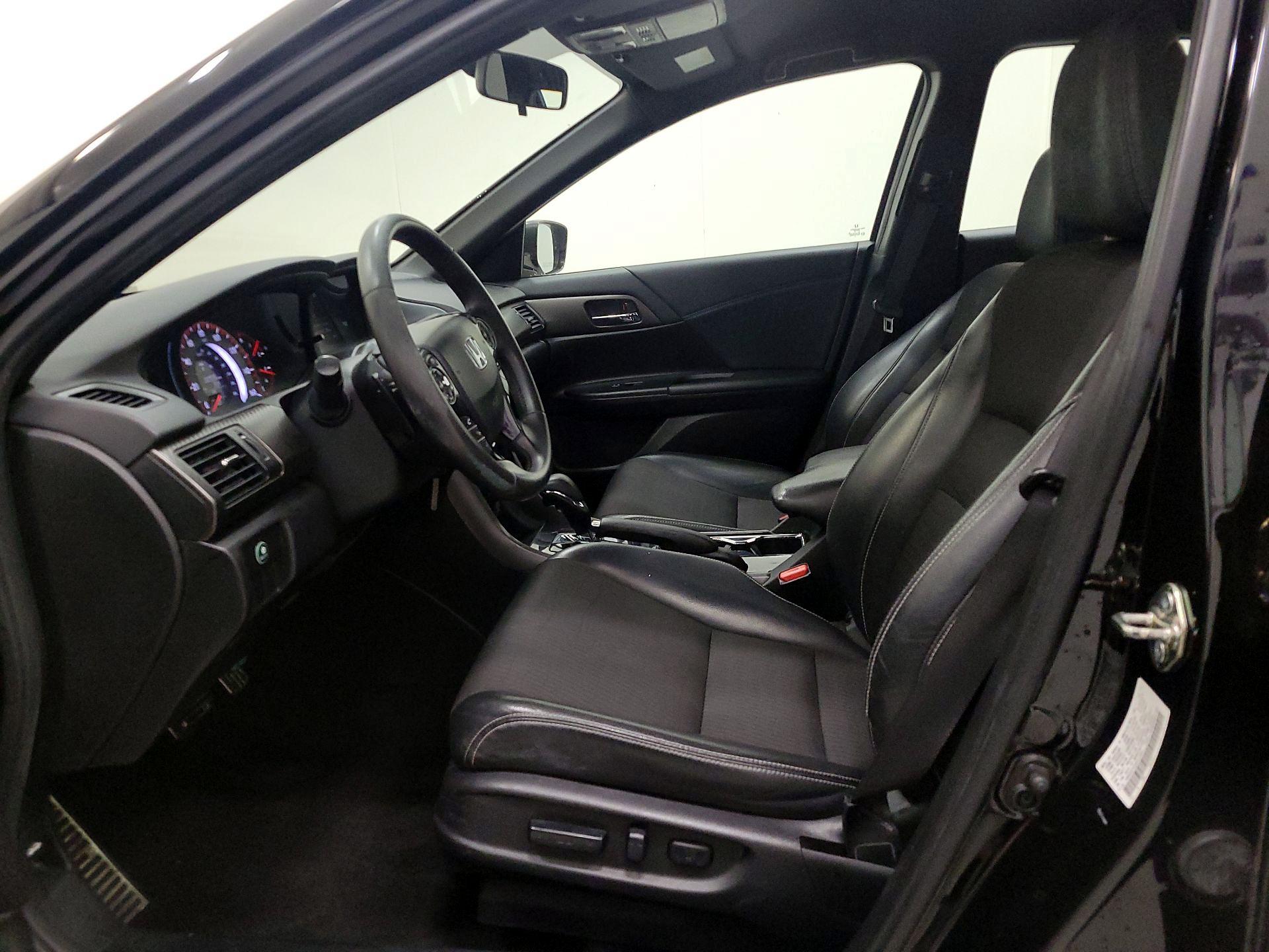 Thumbnail: 2016 Honda Accord - 11