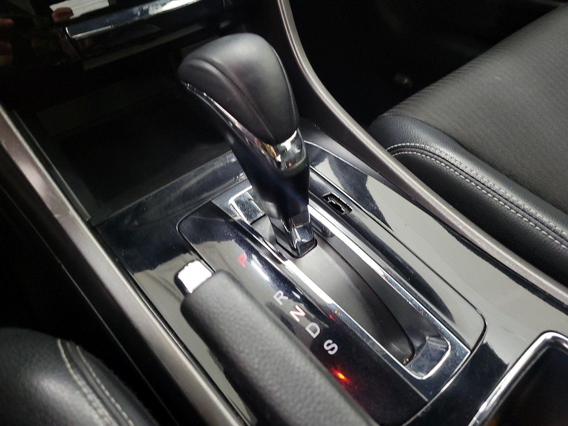 Thumbnail: 2016 Honda Accord - 17