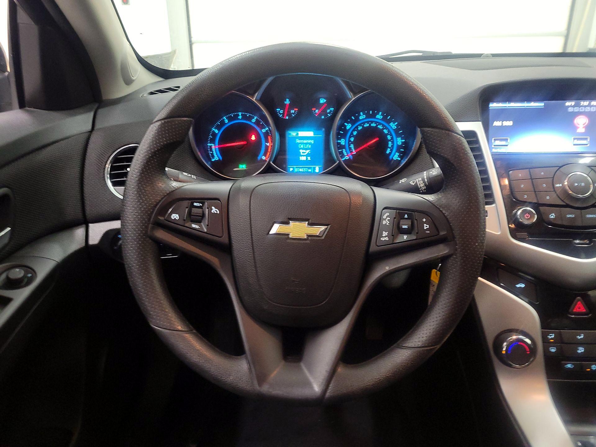 Thumbnail: 2015 Chevrolet Cruze - 10