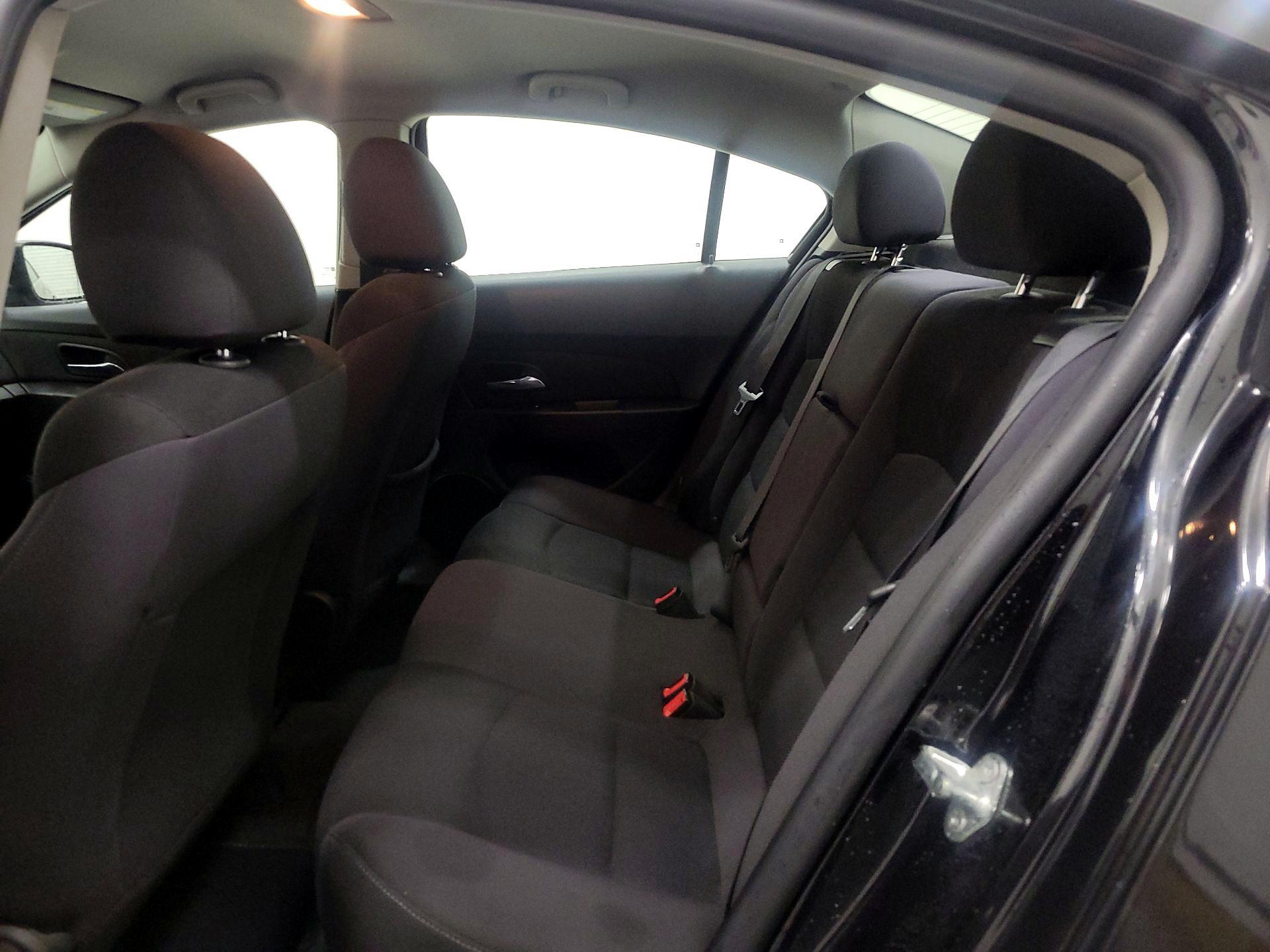 Thumbnail: 2015 Chevrolet Cruze - 19