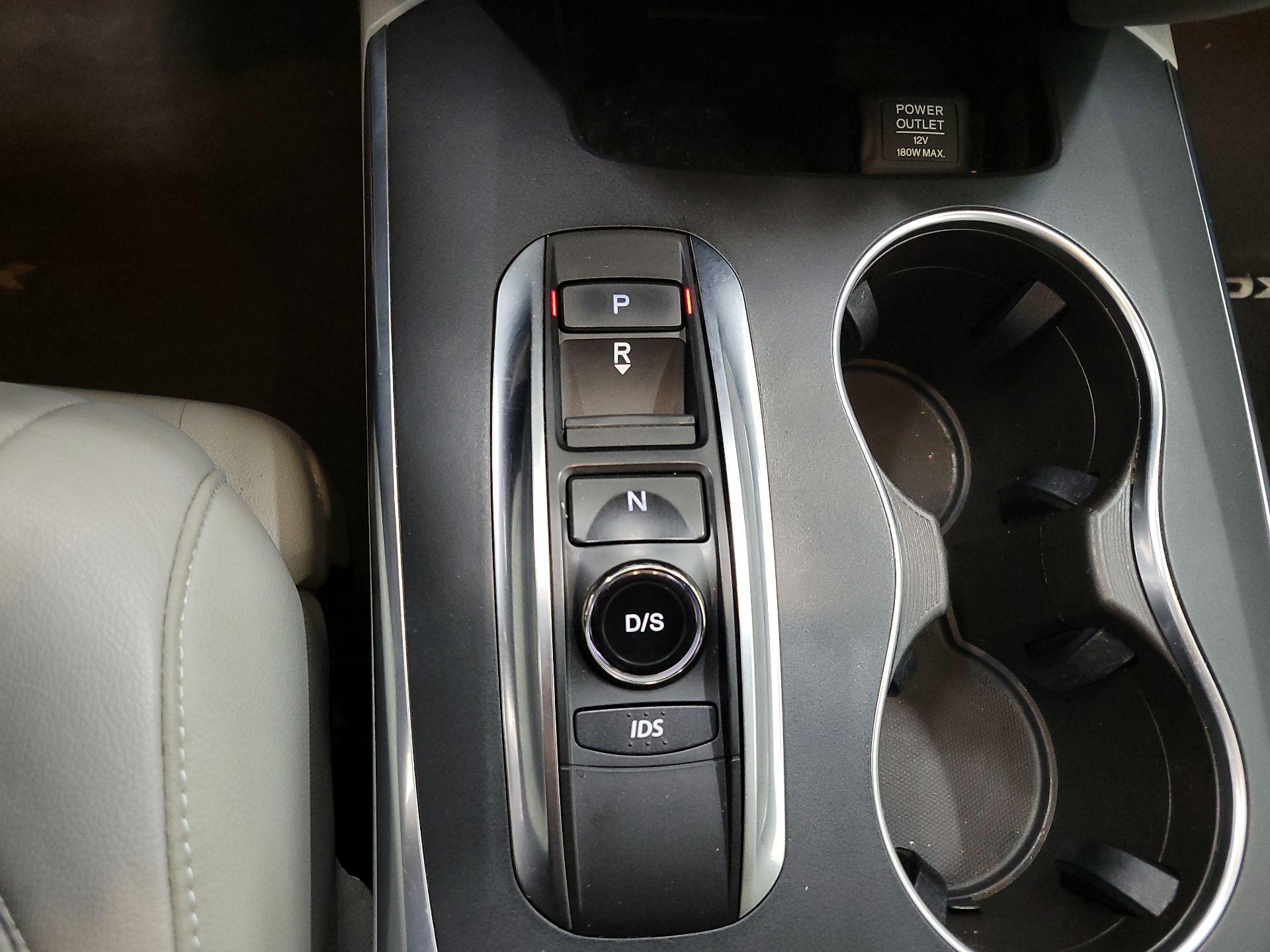 Thumbnail: 2016 Acura MDX - 17