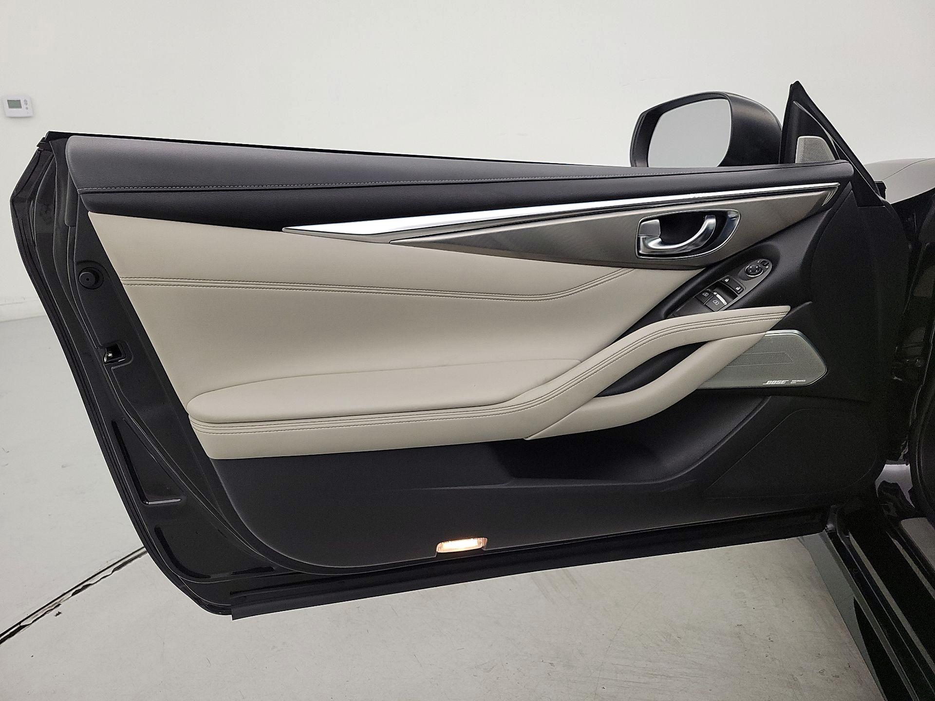 Thumbnail: 2017 INFINITI Q60 - 12