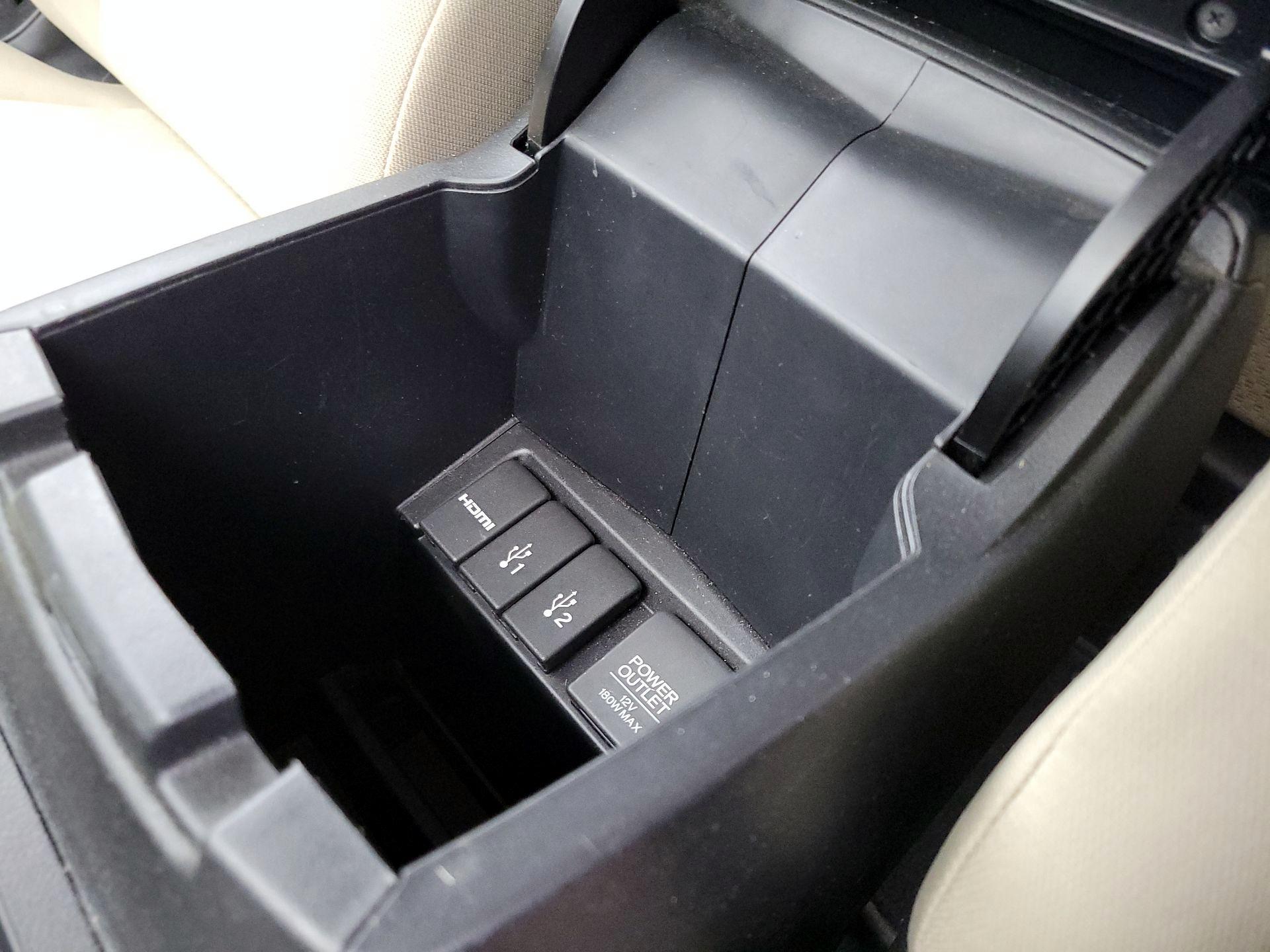 Thumbnail: 2016 Honda CR-V - 18