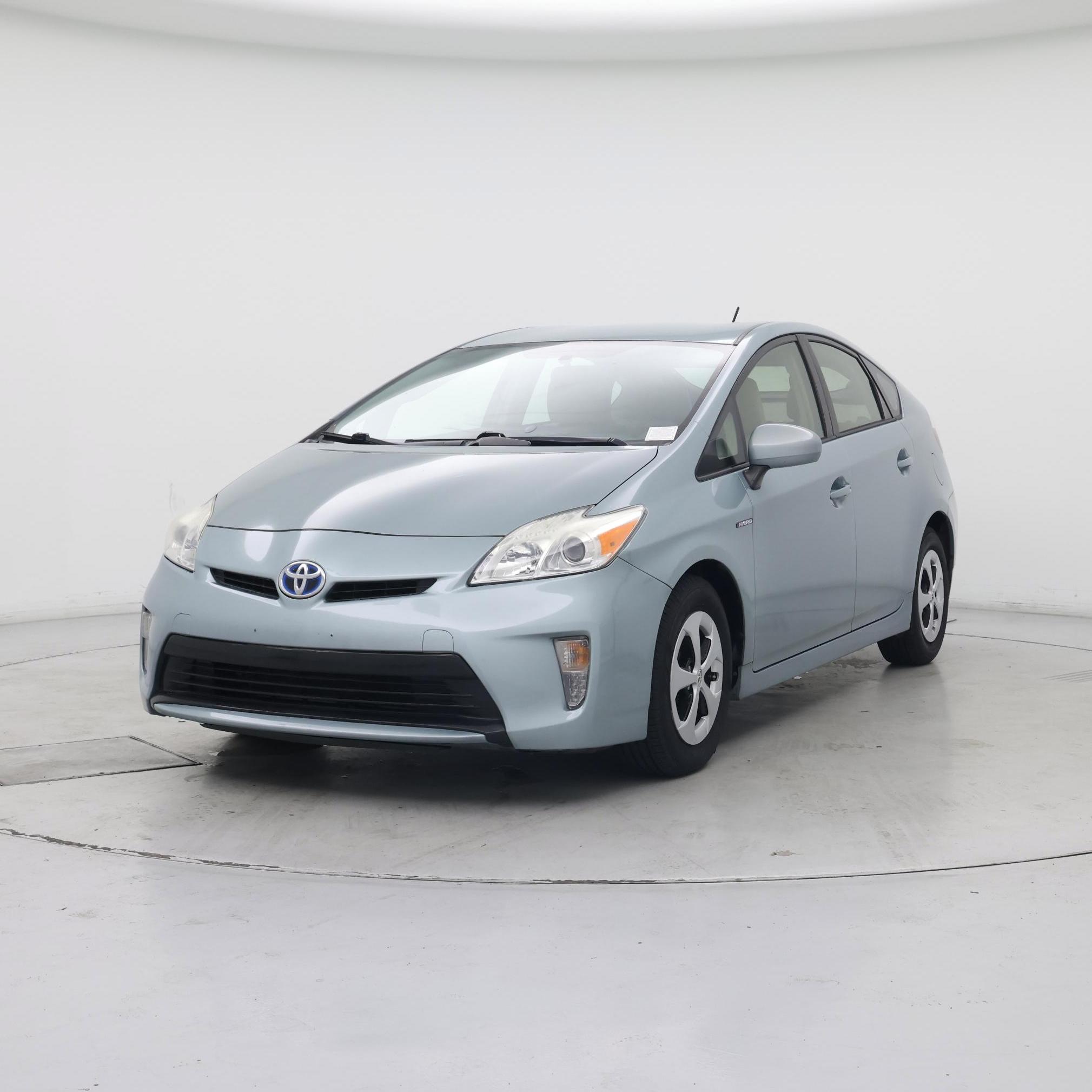 Thumbnail: 2015 Toyota Prius - 4
