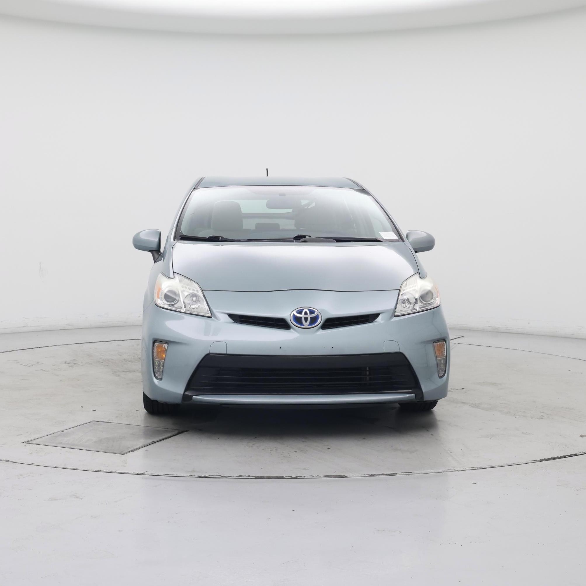 Thumbnail: 2015 Toyota Prius - 5