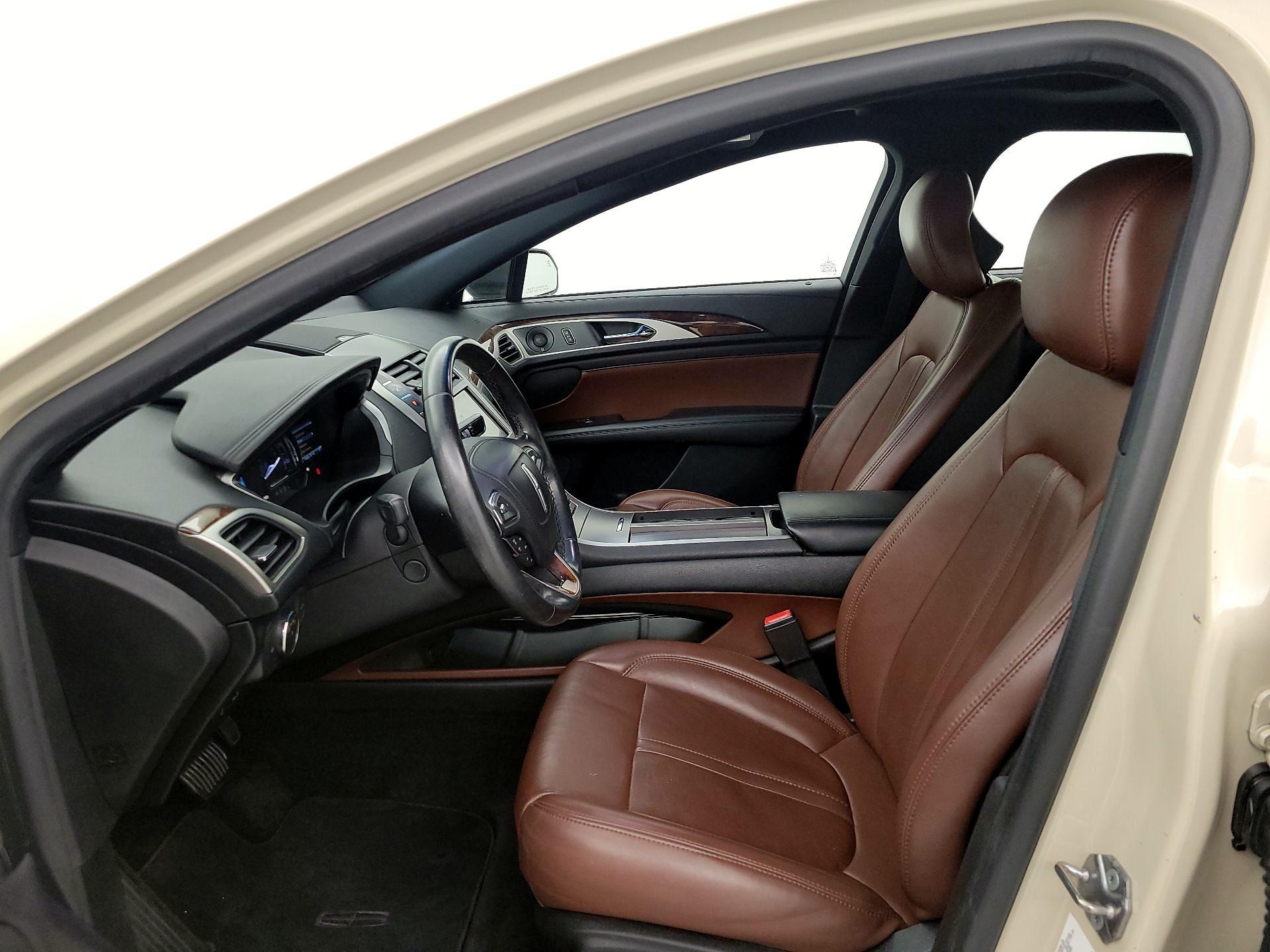 Thumbnail: 2018 Lincoln MKZ - 11
