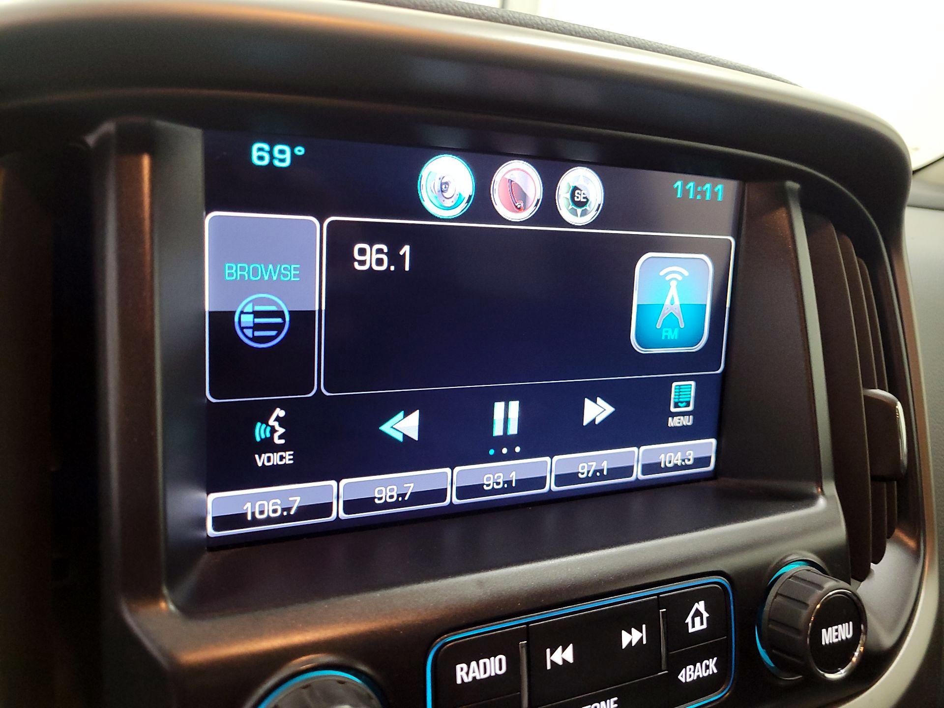 Thumbnail: 2015 Chevrolet Colorado - 15