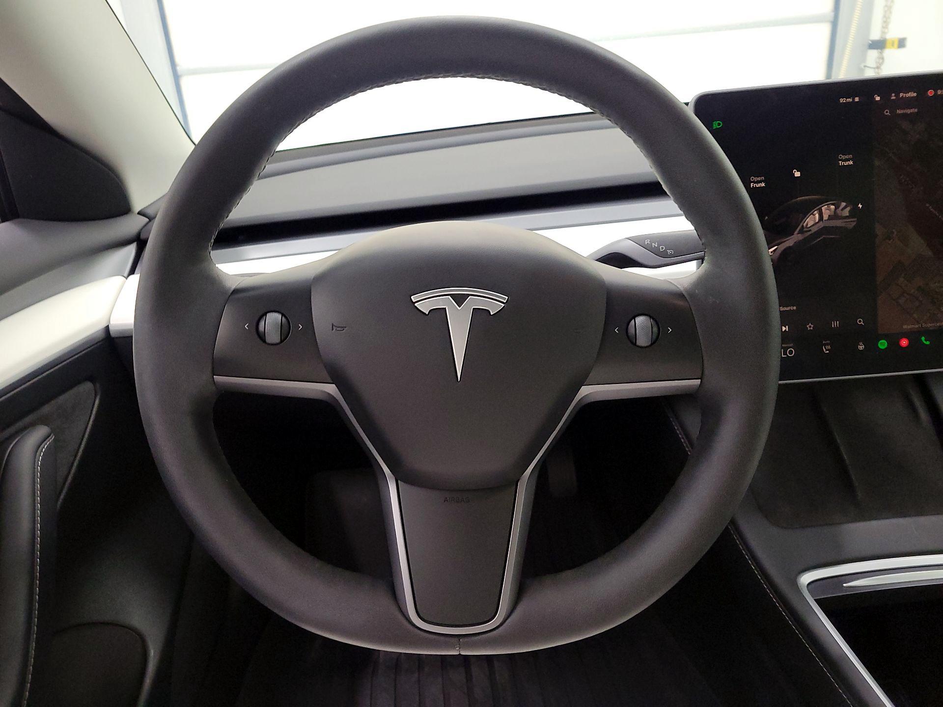 Thumbnail: 2023 Tesla Model 3 - 10