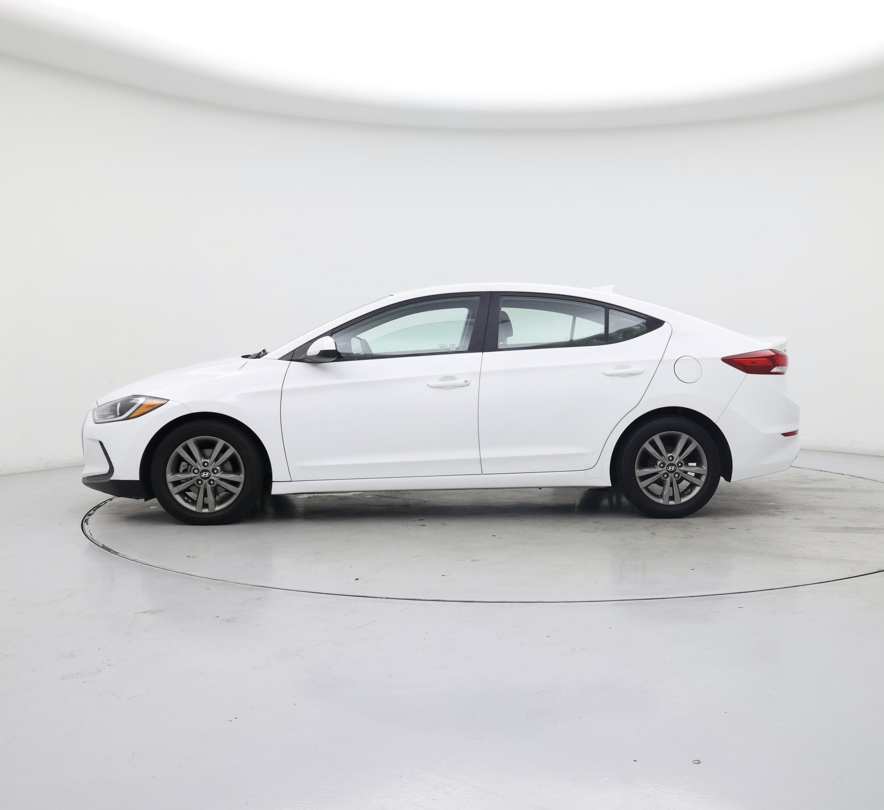 Thumbnail: 2017 Hyundai Elantra - 3