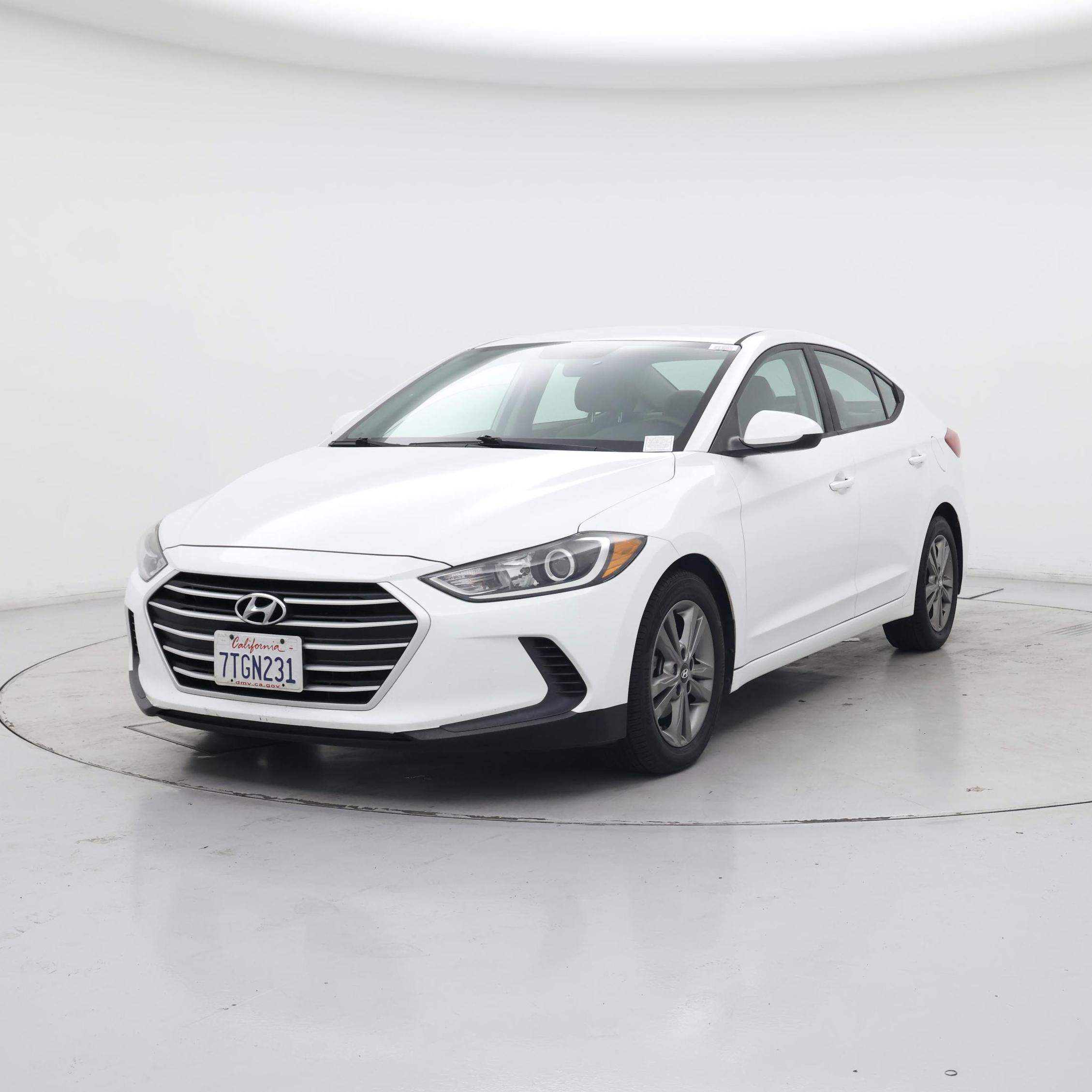 Thumbnail: 2017 Hyundai Elantra - 4