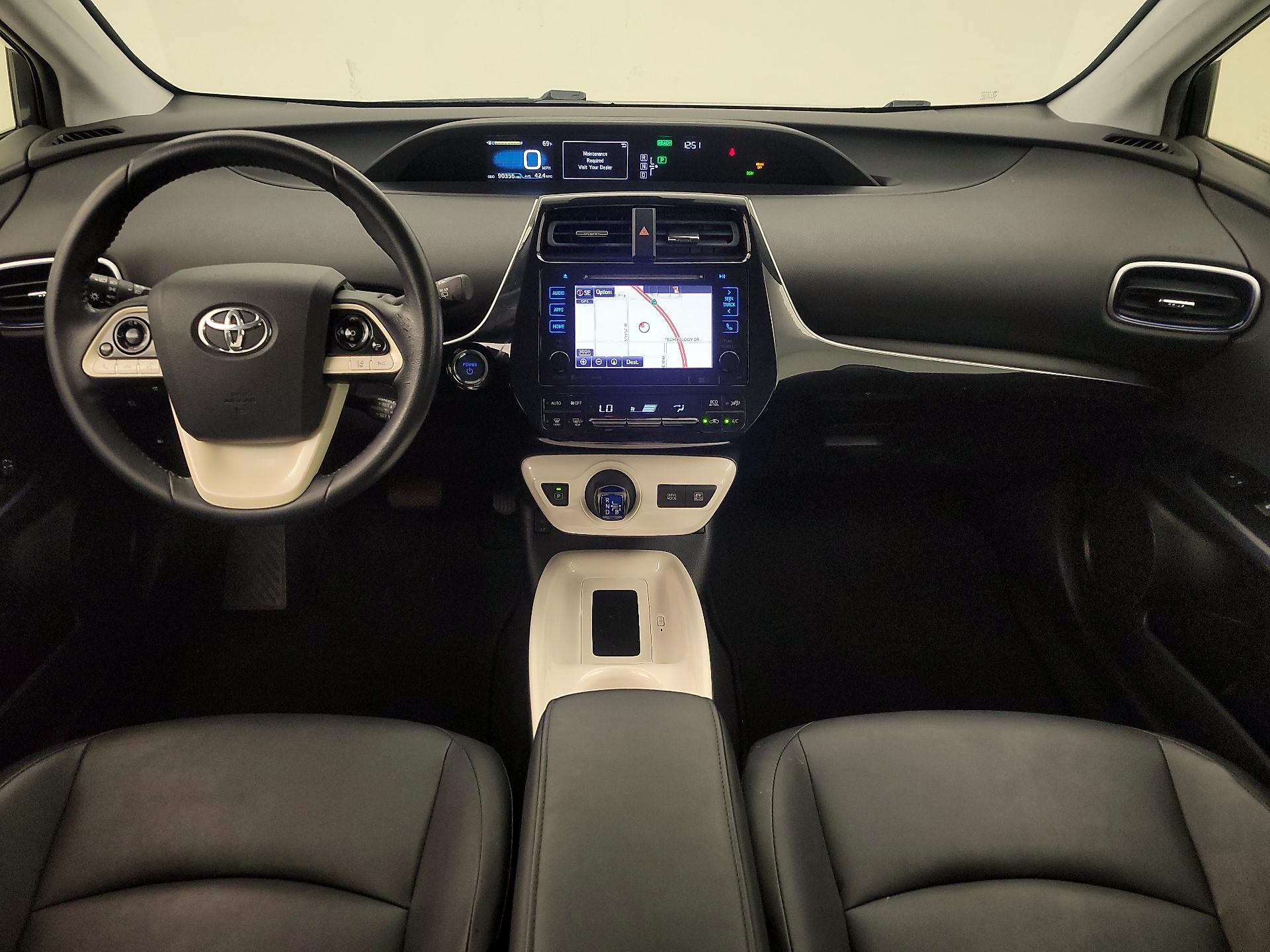 Thumbnail: 2016 Toyota Prius - 9