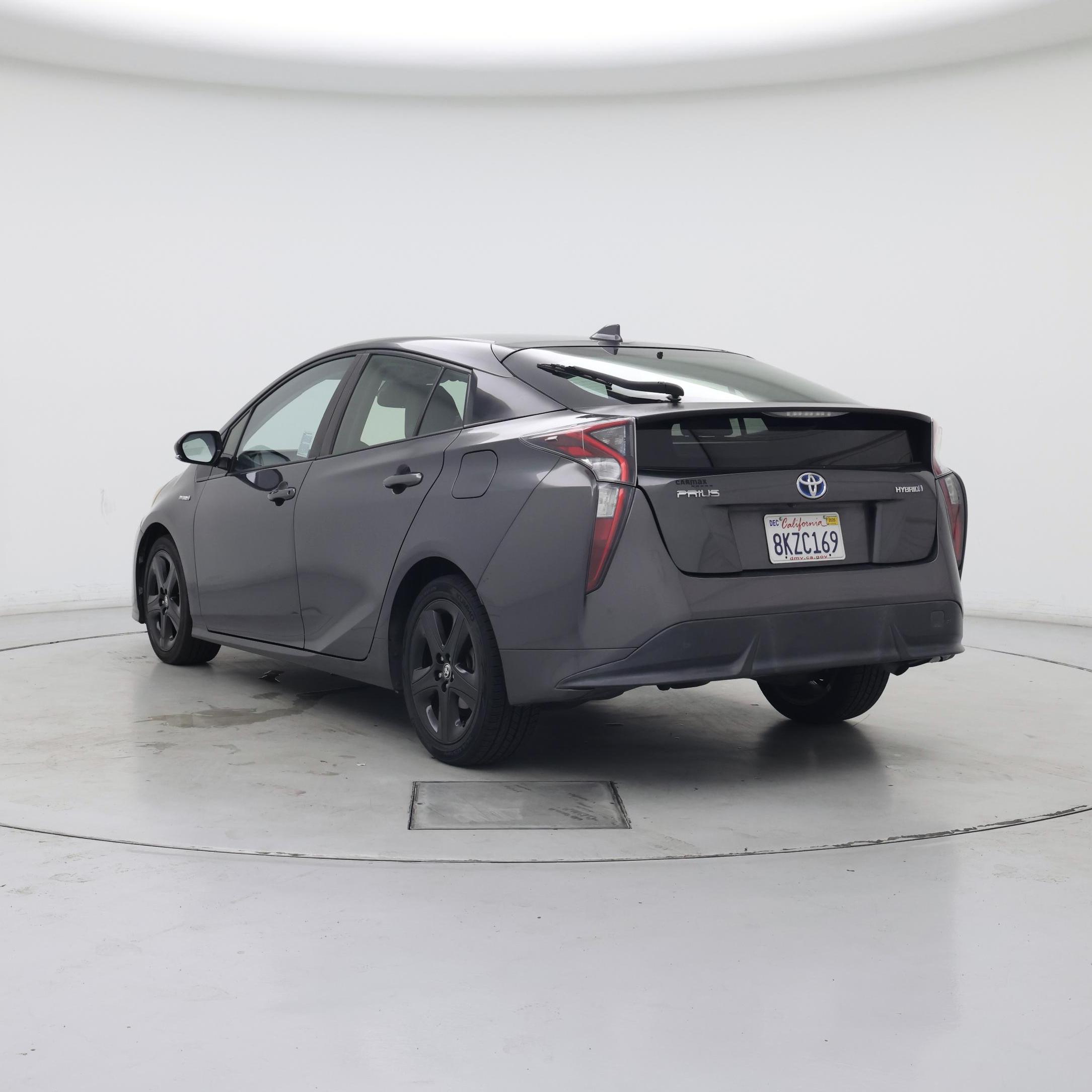 Thumbnail: 2016 Toyota Prius - 2