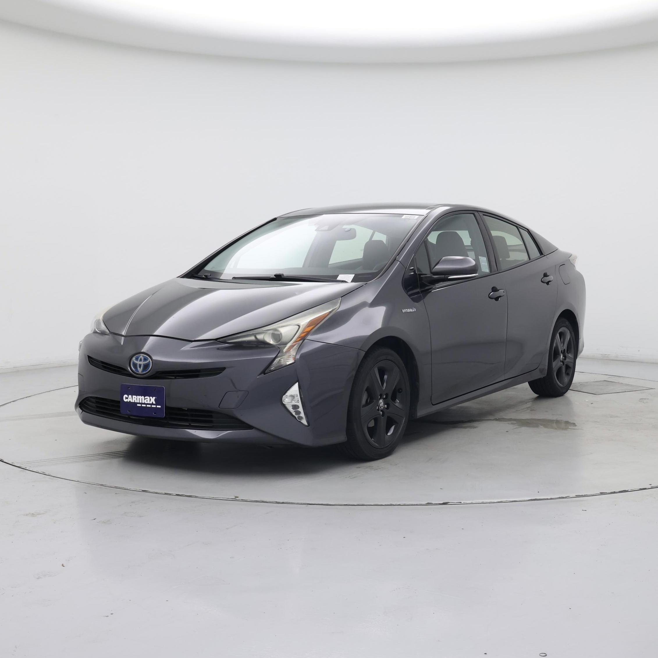 Thumbnail: 2016 Toyota Prius - 4