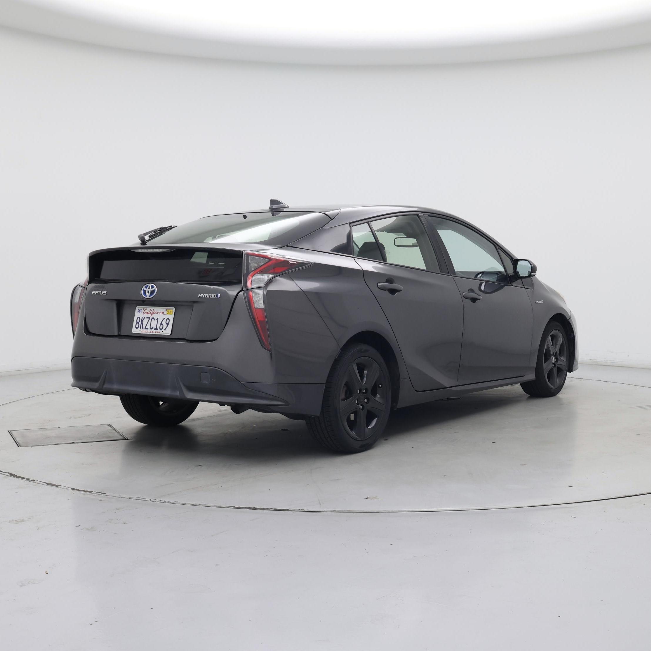 Thumbnail: 2016 Toyota Prius - 8