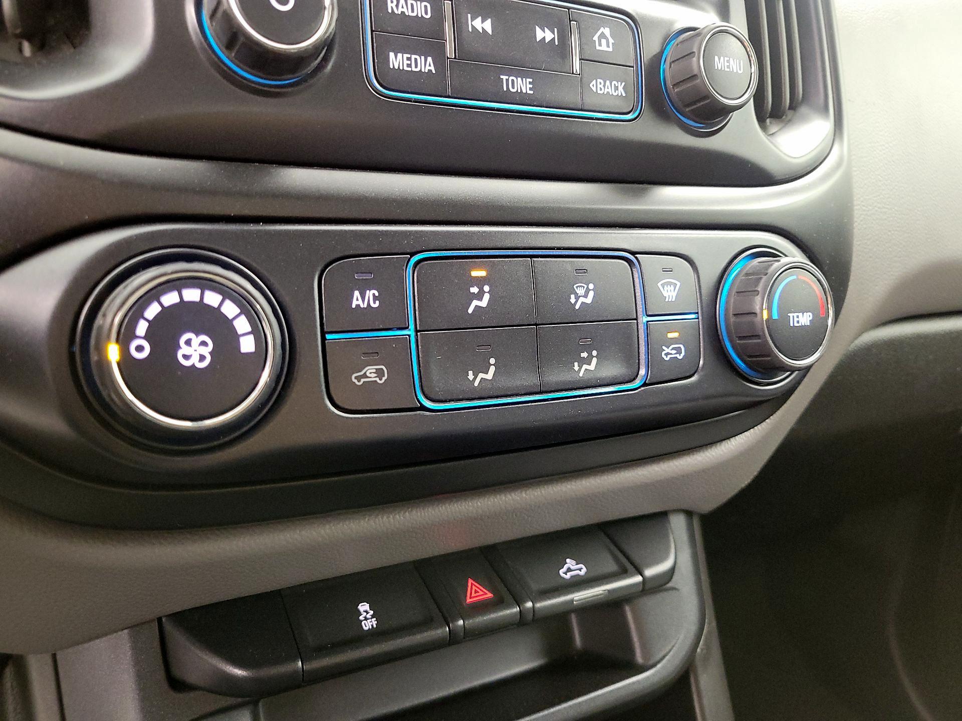 Thumbnail: 2016 Chevrolet Colorado - 16
