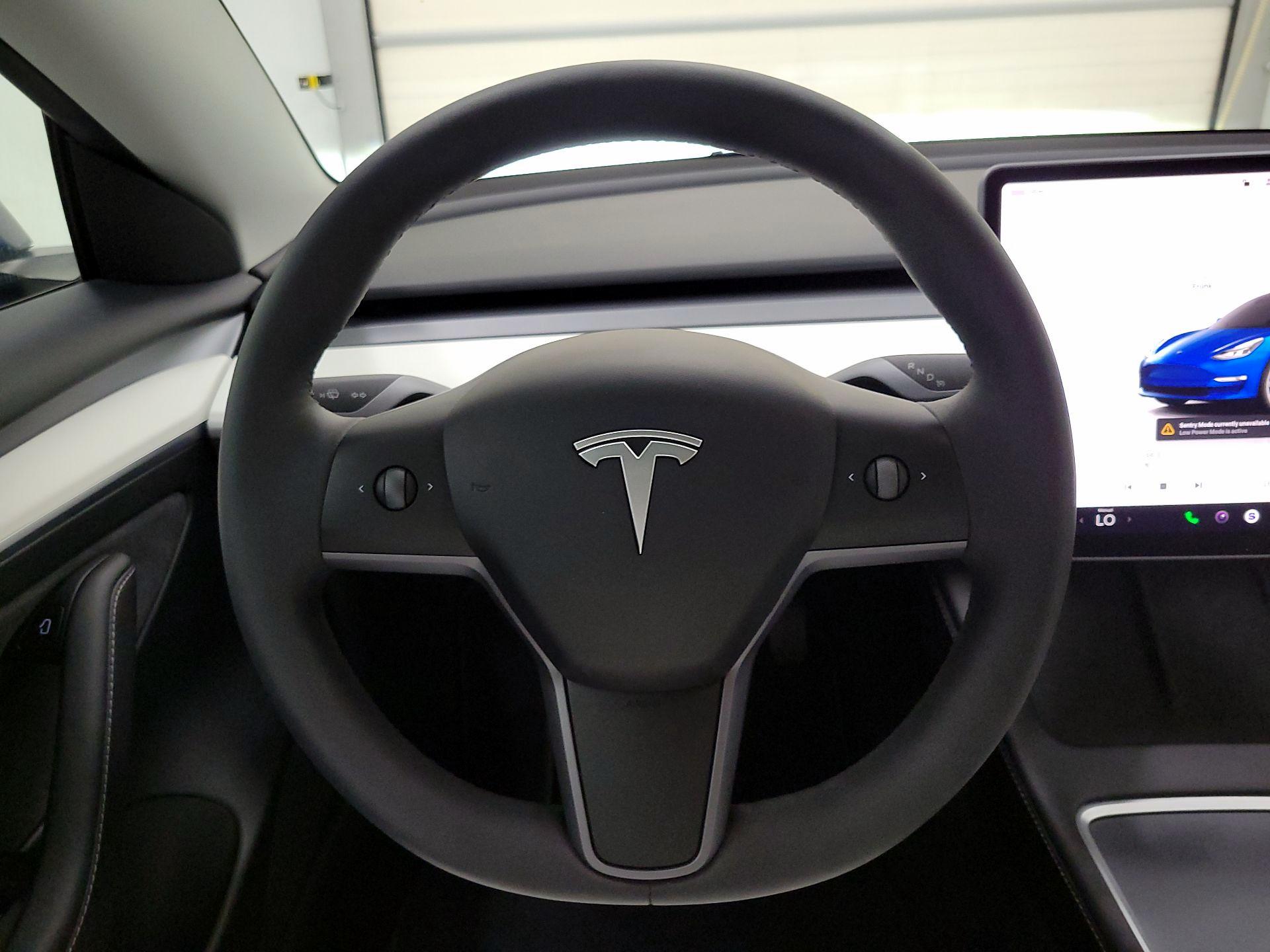 Thumbnail: 2023 Tesla Model 3 - 10