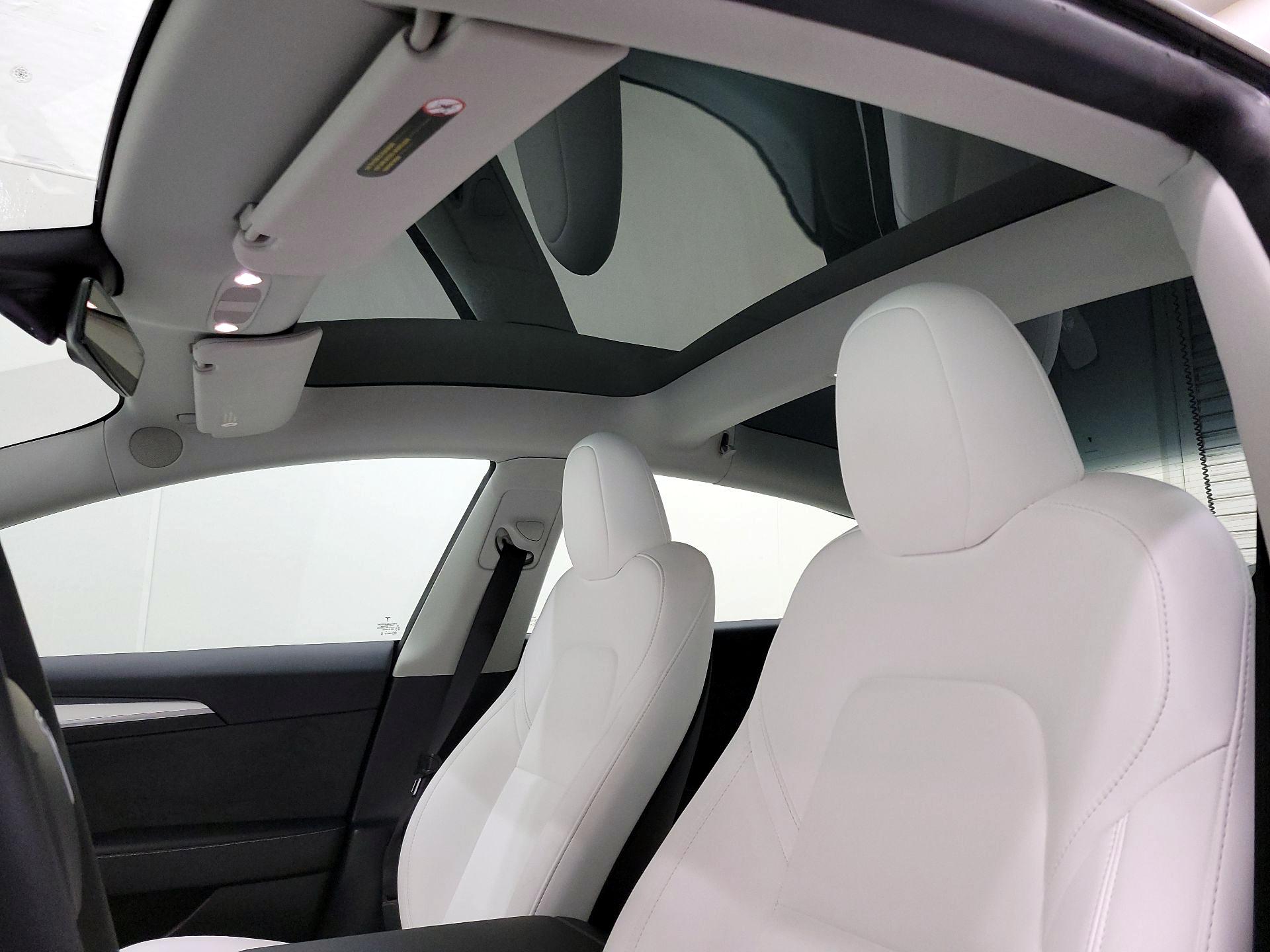 Thumbnail: 2023 Tesla Model 3 - 18