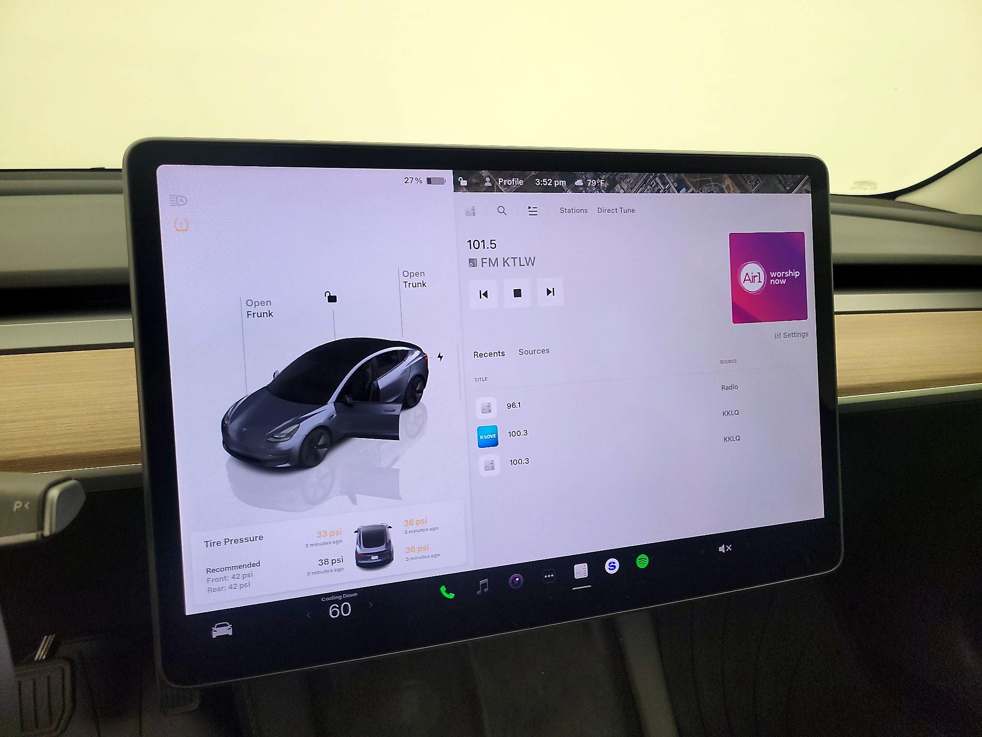 Thumbnail: 2023 Tesla Model 3 - 15