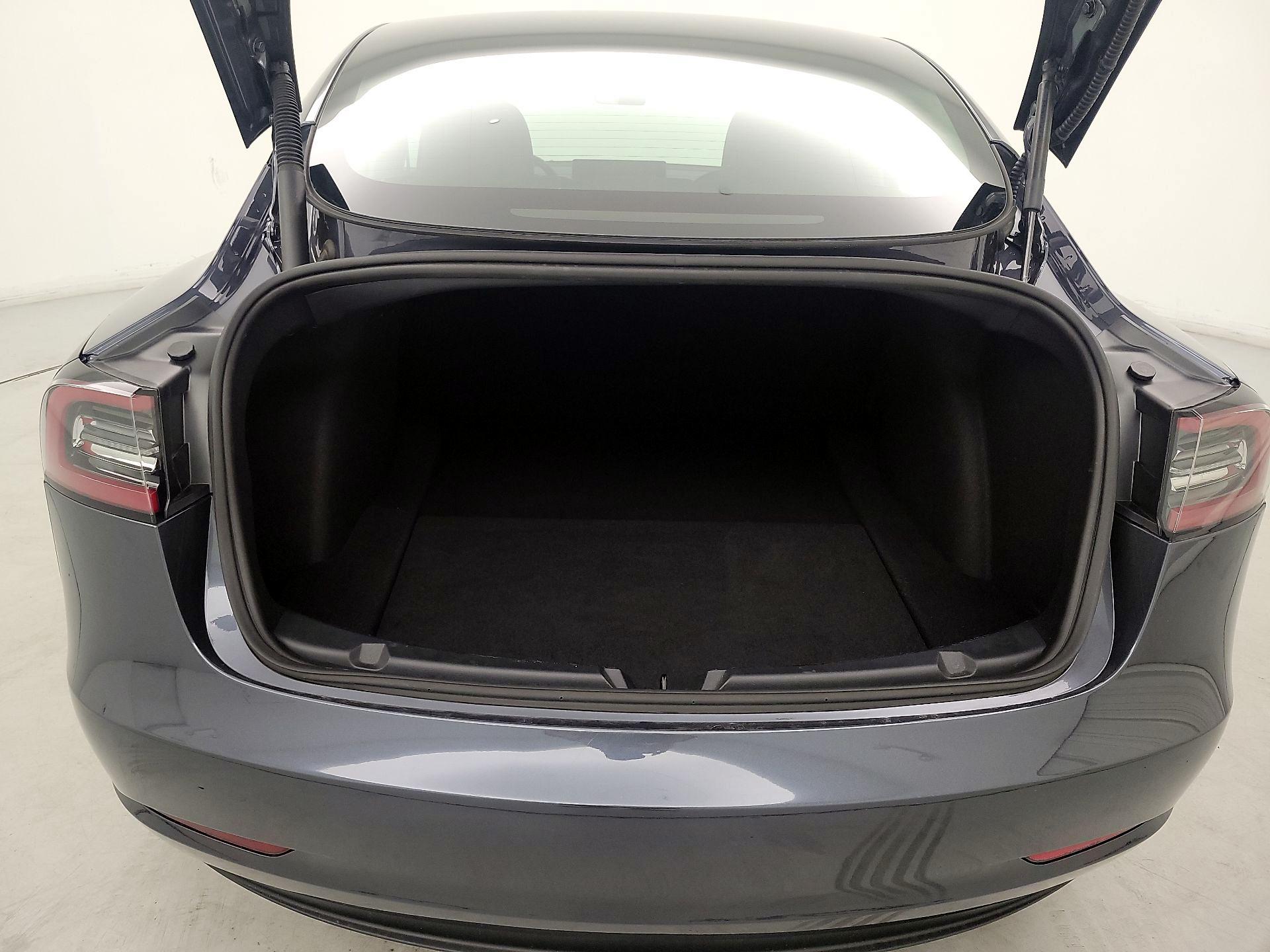Thumbnail: 2023 Tesla Model 3 - 19