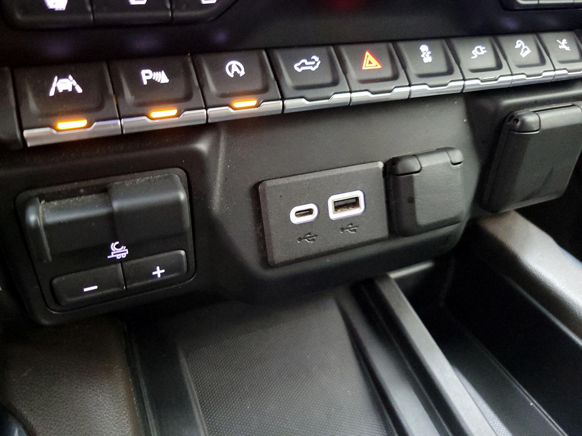 Thumbnail: 2019 GMC Sierra 1500 - 17