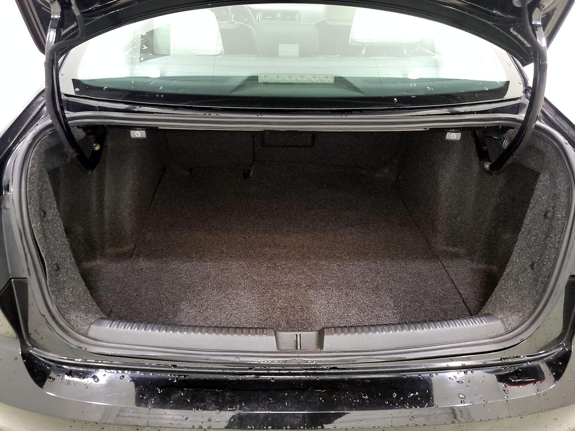 Thumbnail: 2016 Volkswagen Jetta - 20