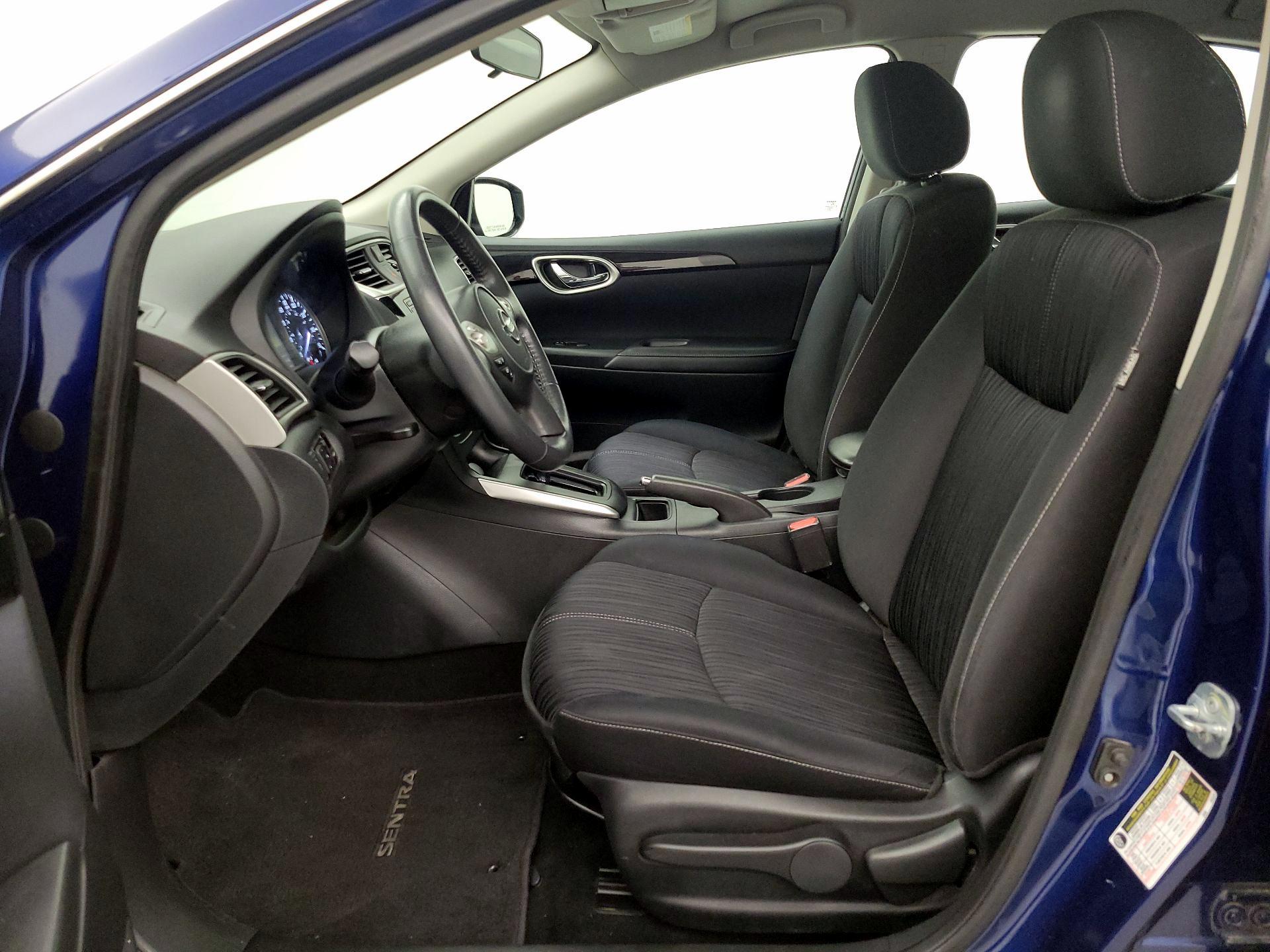 Thumbnail: 2017 Nissan Sentra - 11