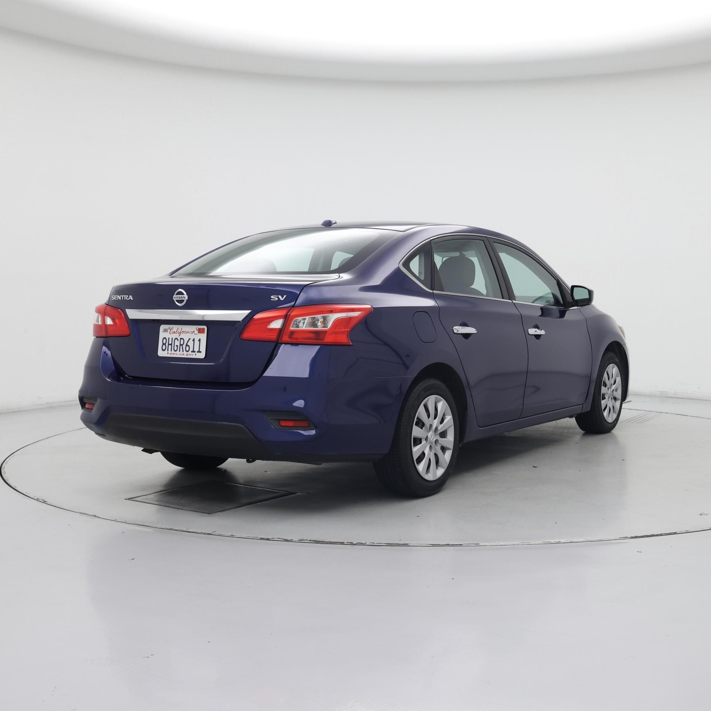 Thumbnail: 2017 Nissan Sentra - 8