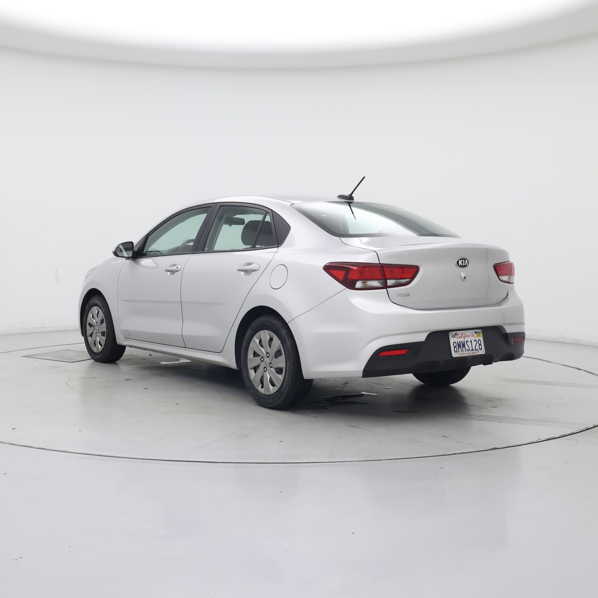 Thumbnail: 2019 Kia Rio - 2